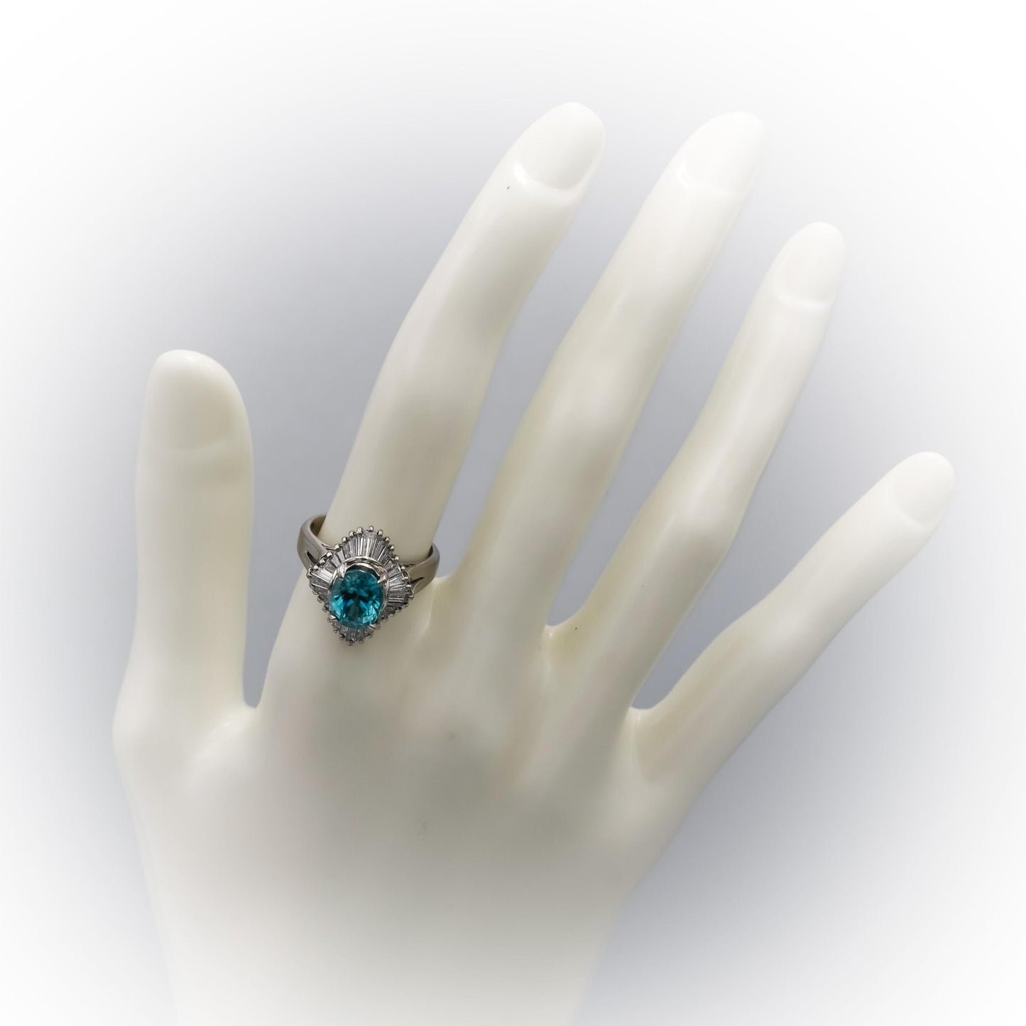 Platinum VS Diamond and Blue Zircon Cocktail Ring 4.76CT Size 6.25