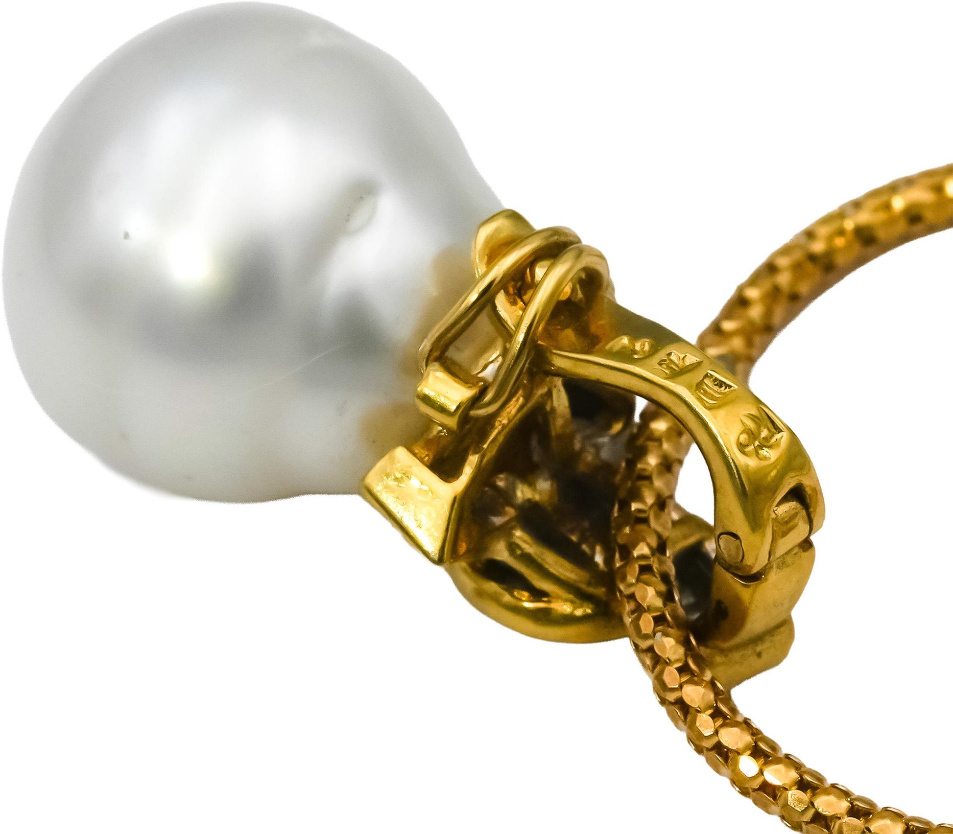 18k Yellow Gold Diamond and 12.7mm Pearl Pendant Necklace 0.25CT