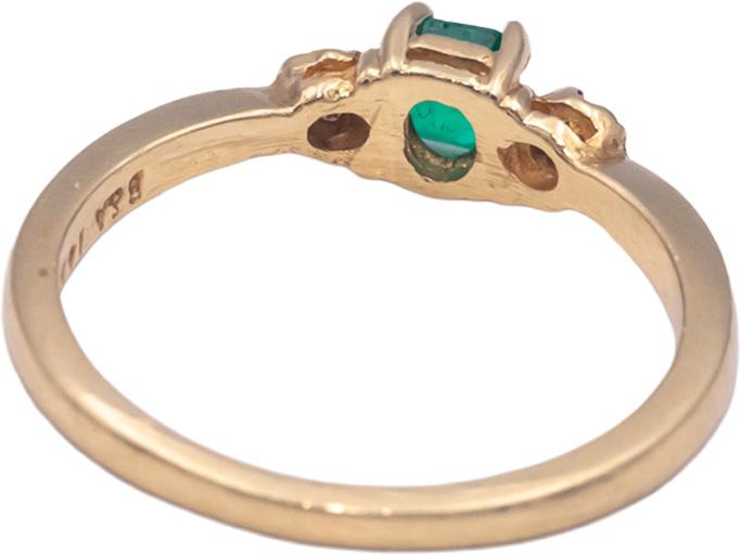 14k Yellow Gold 0.30CT Diamond and Emerald Ring Size 5.5