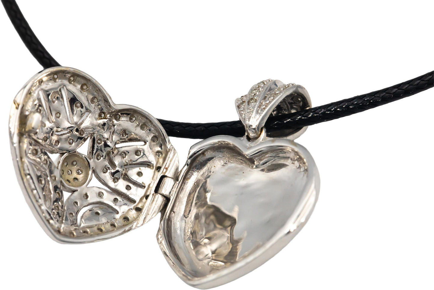 14k White Gold 0.50CT Round Cut Diamond Heart Locket Pendant Necklace