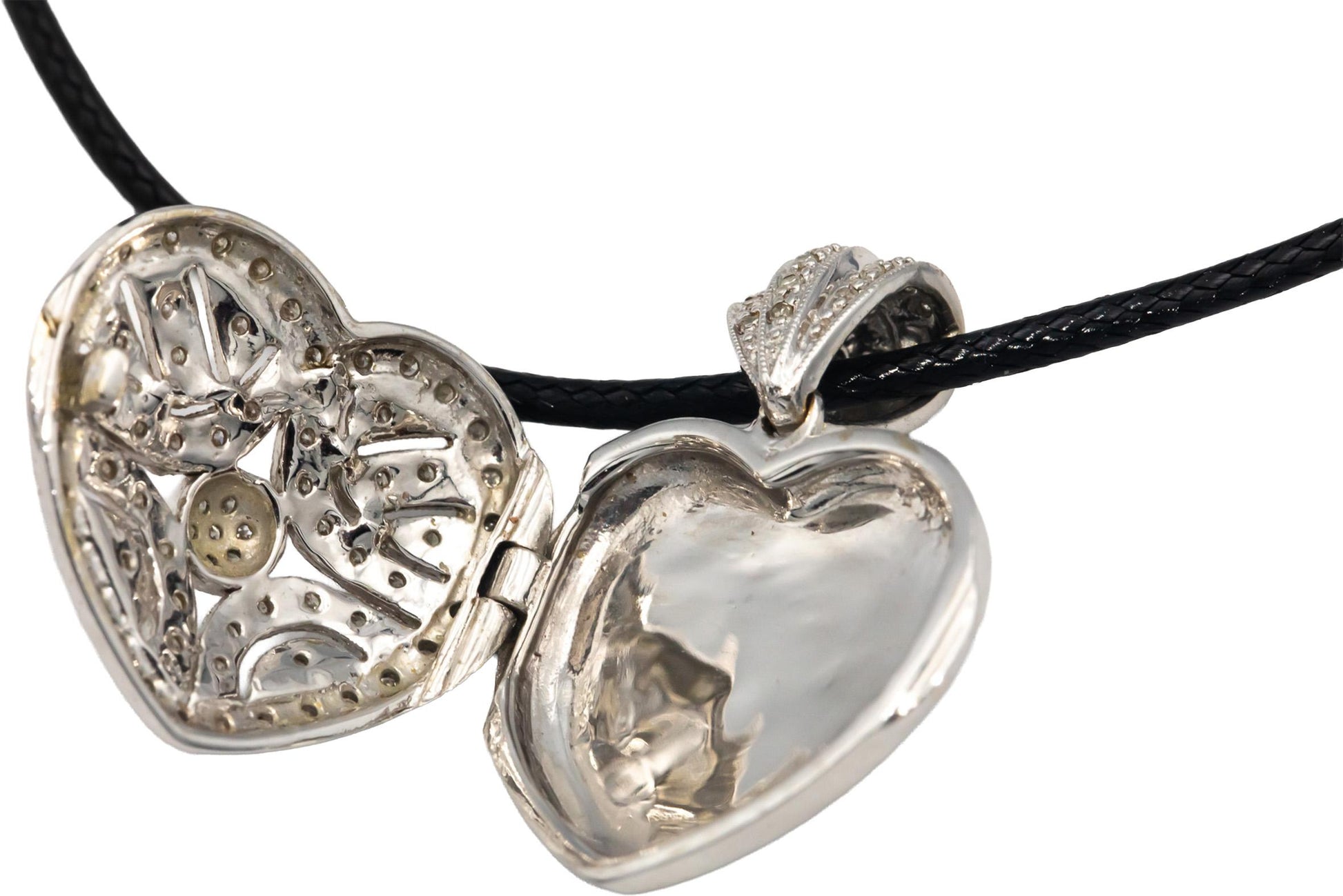 14k White Gold 0.50CT Round Cut Diamond Heart Locket Pendant Necklace