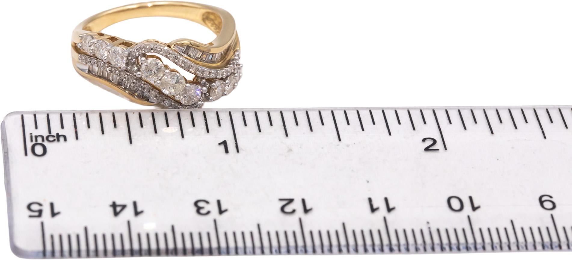 10k Yellow Gold Round & Baguette Cut Diamond Cocktail Ring 1.0CT Size 7
