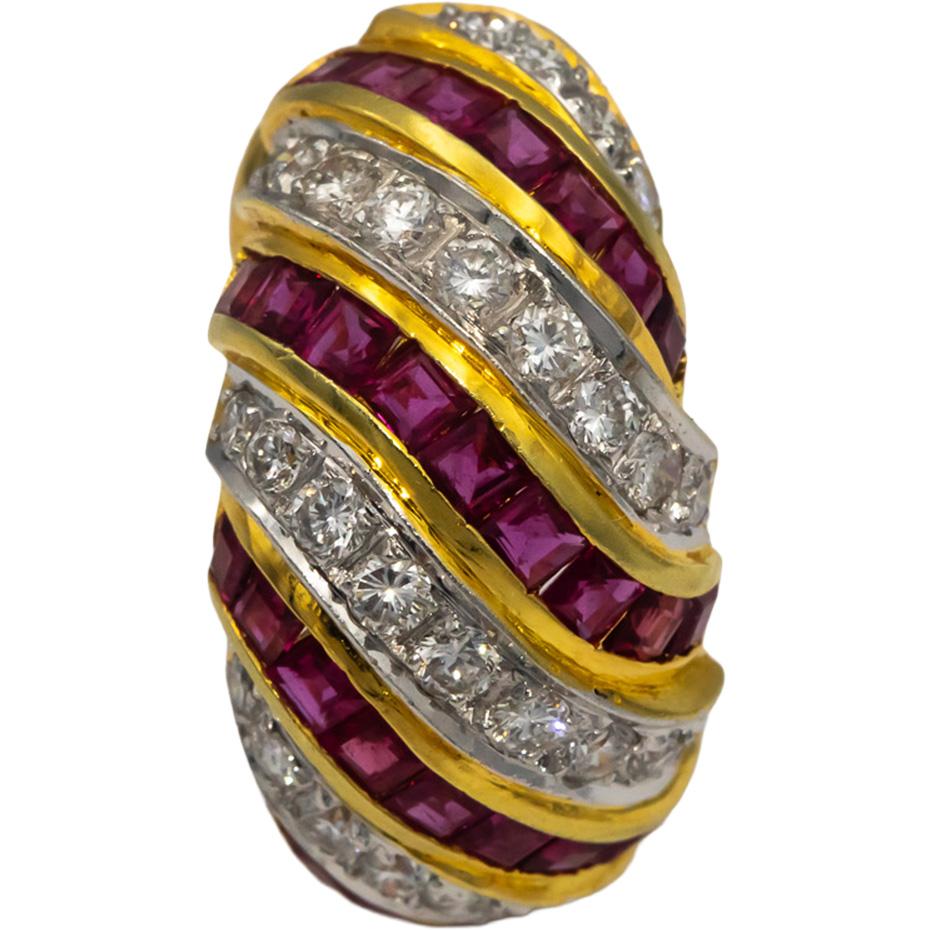 18k Yellow & White Gold VS Round Diamond Square Ruby Curved Earrings 3.0CTW