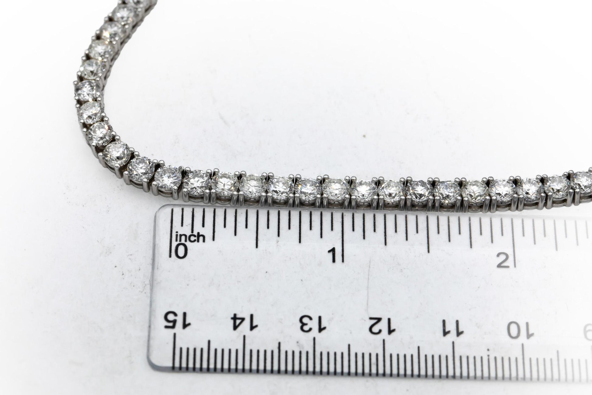 14k White Gold Round Diamond Tennis Necklace 29.81CT