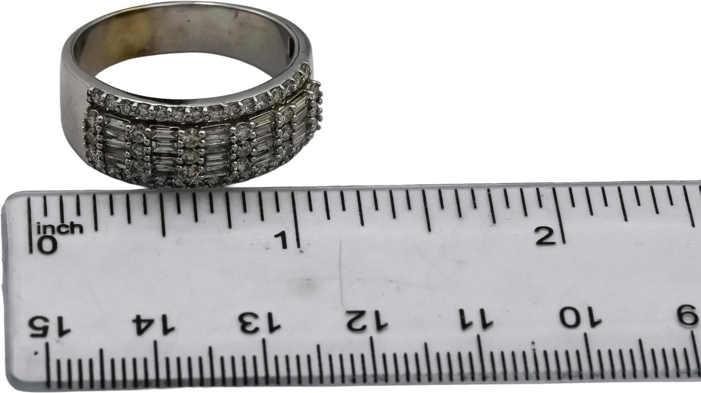 10k White Gold Round and Baguette Diamond Cluster Band Ring 1.64CT Size 11.75