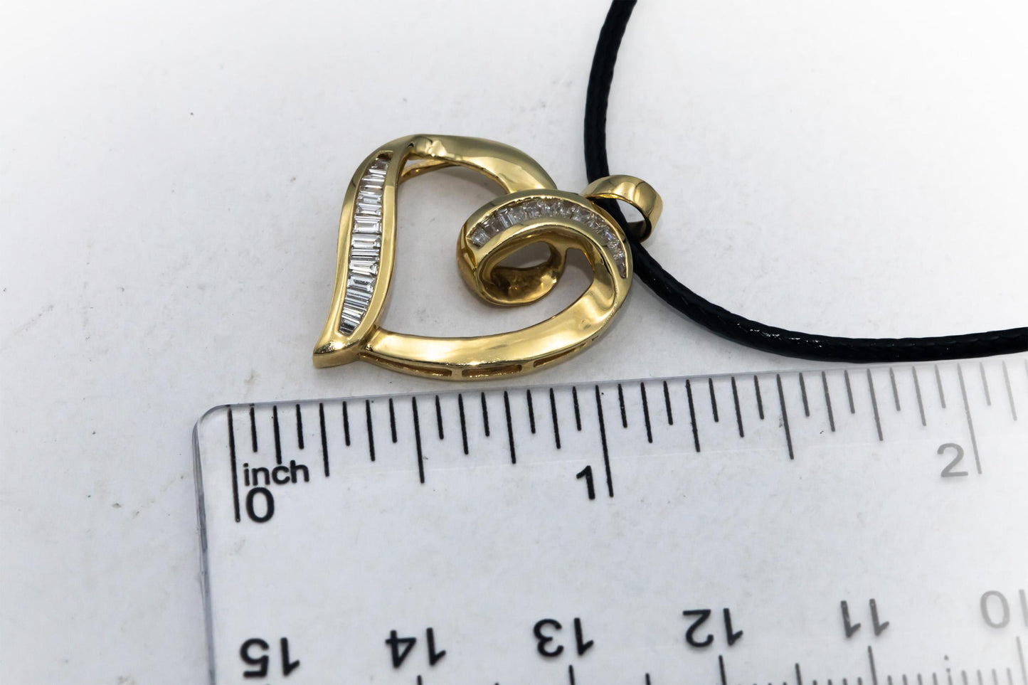 14k Yellow Gold Baguette Cut Diamond Heart Pendant Necklace 0.75CT