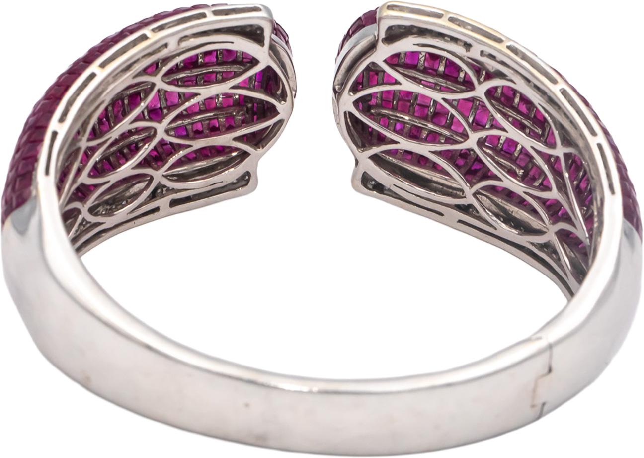 Diamond and Ruby 18k White Gold Cluster Hinged Cuff Bracelet 41.0CT