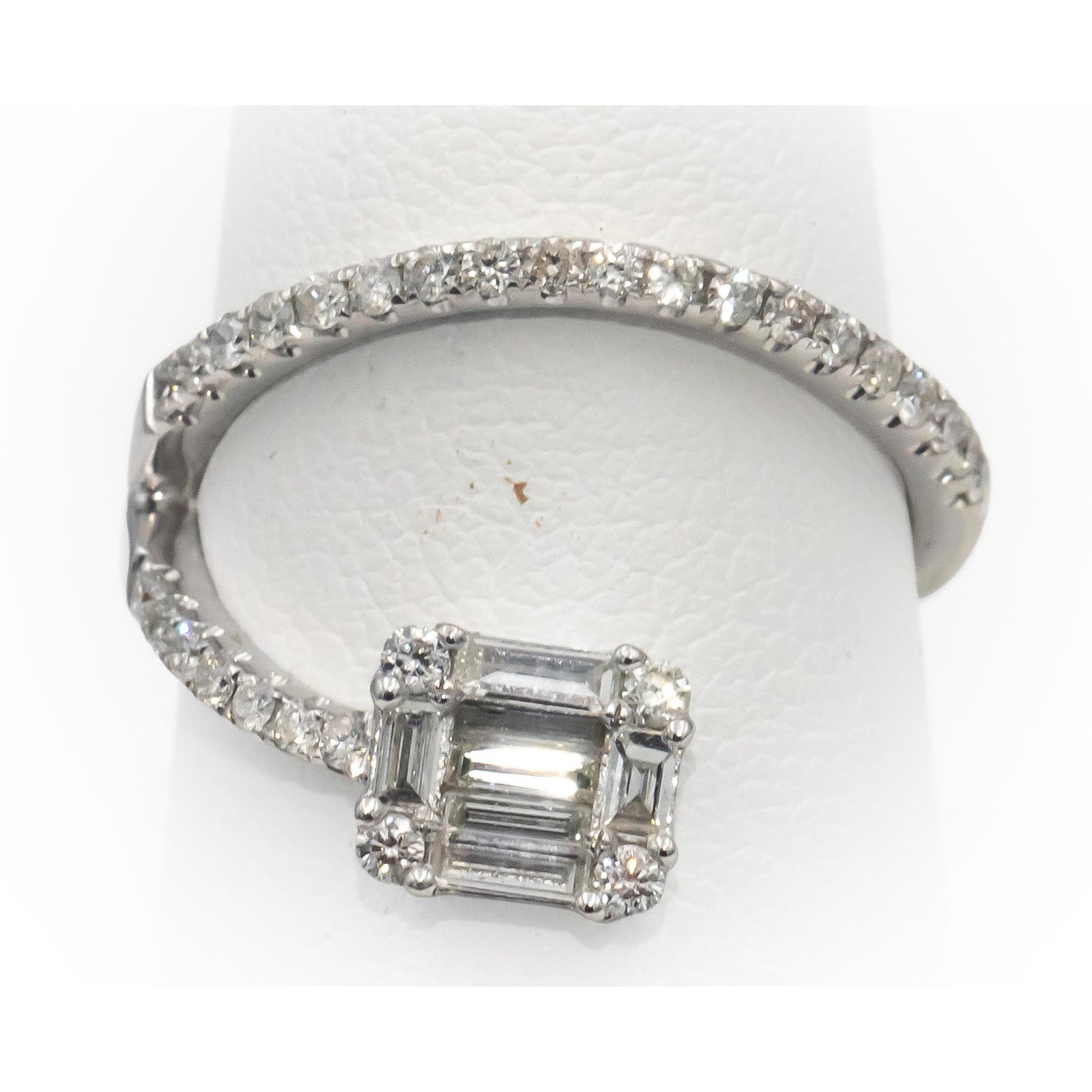 18k White Gold VS Baguette & Round Diamond Abstract Ring 0.60CT Size 7