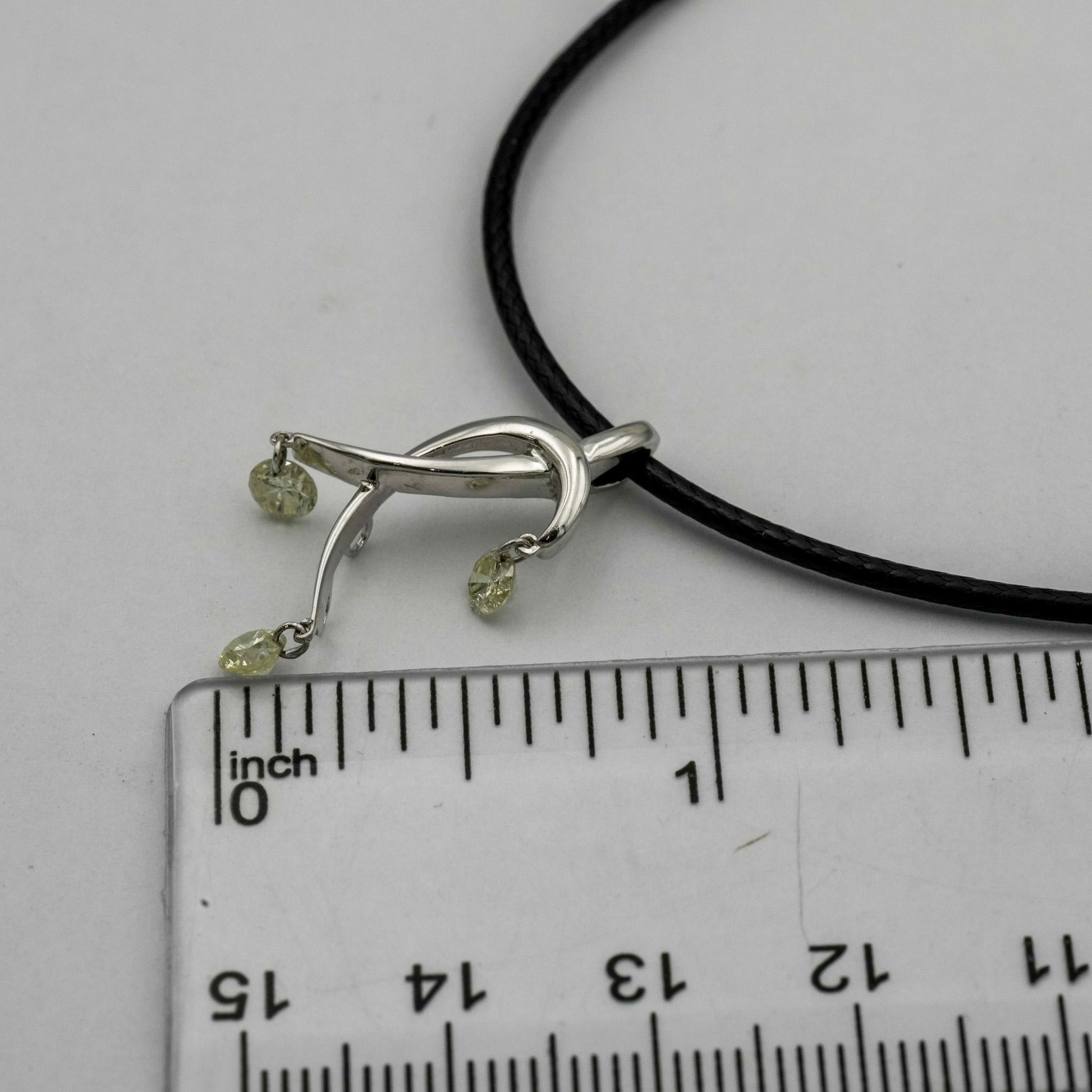 14k White Gold Round Diamond Dangle Pendant Necklace 0.65CT