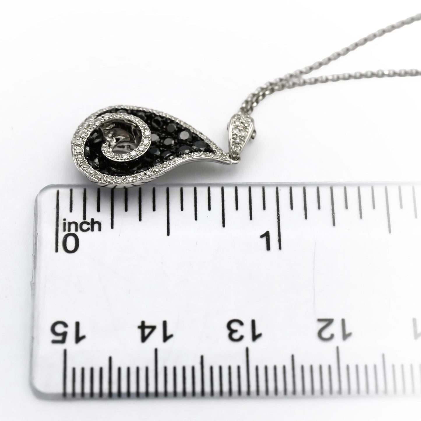 14k White Gold Round White and Black Diamond Spiral Pendant Necklace 0.75CT