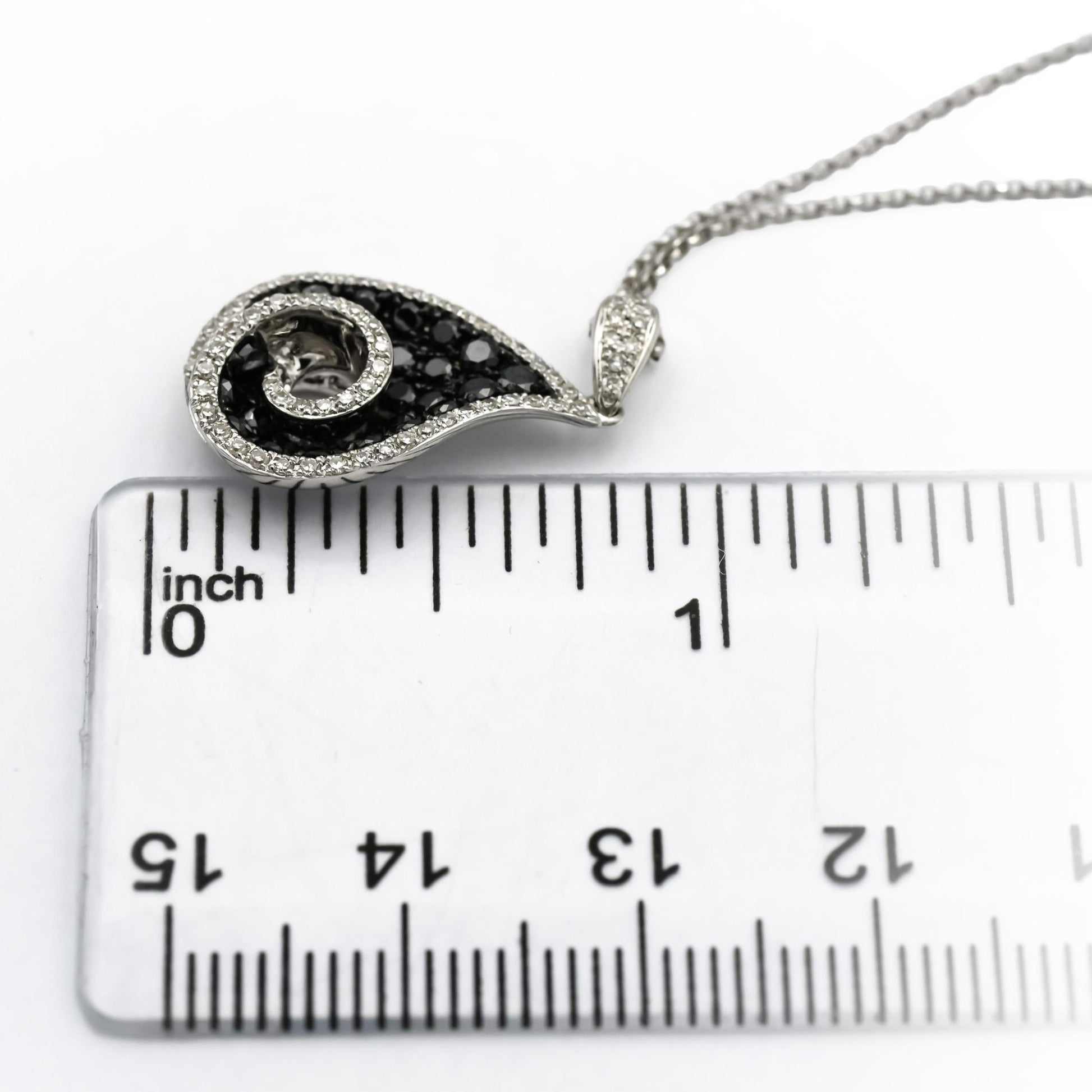 14k White Gold Round White and Black Diamond Spiral Pendant Necklace 0.75CT