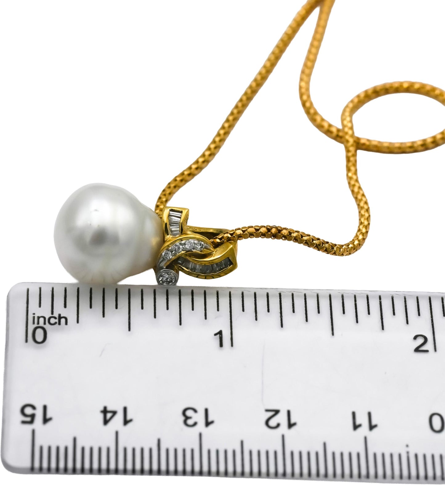 18k Yellow Gold Diamond and 12.7mm Pearl Pendant Necklace 0.25CT