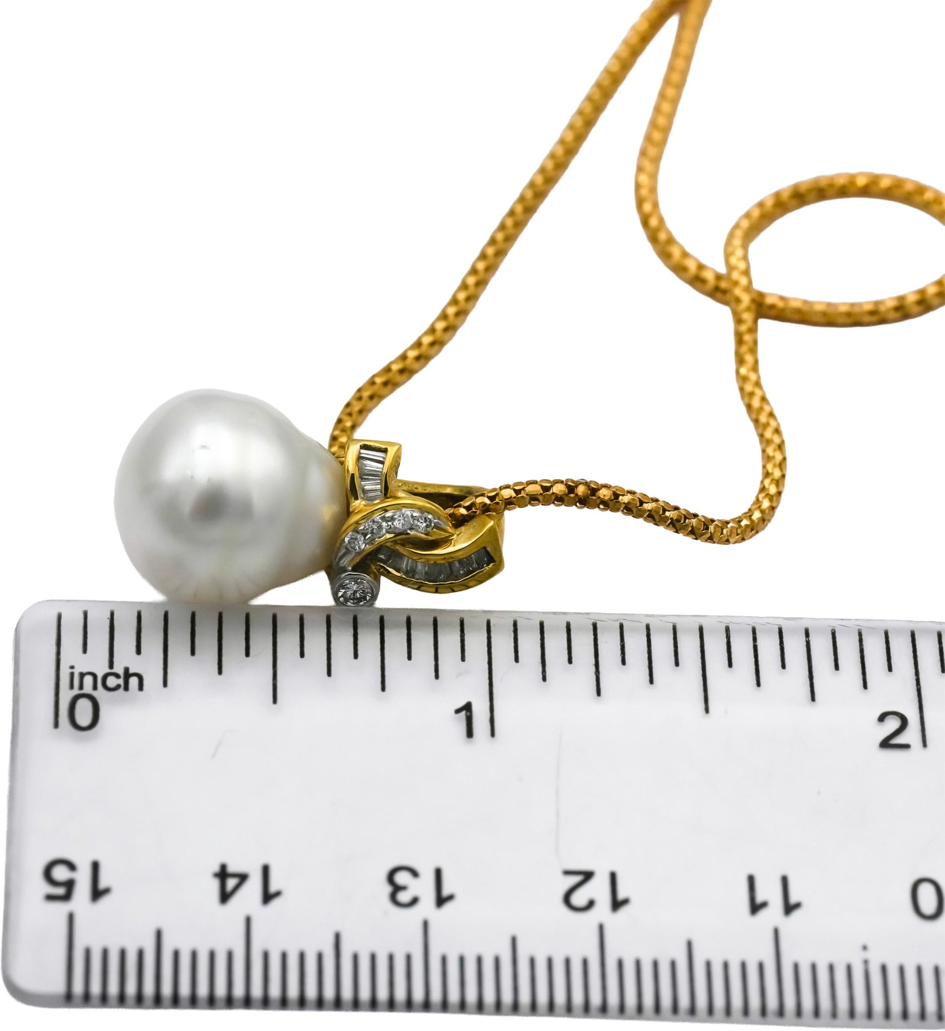 18k Yellow Gold Diamond and 12.7mm Pearl Pendant Necklace 0.25CT