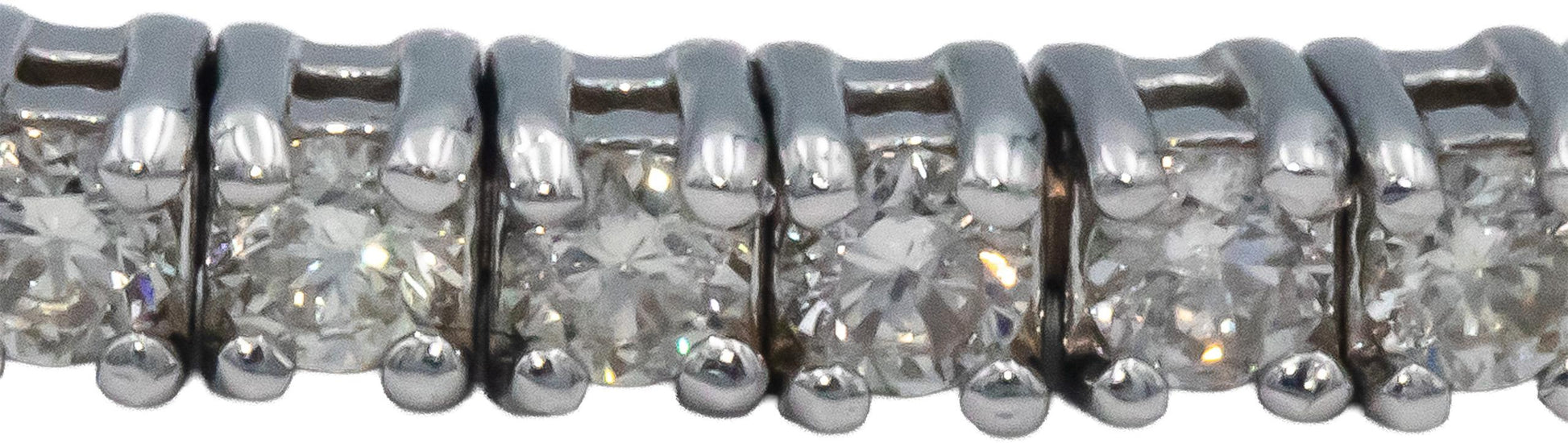 18k White Gold Round Diamond Flexible Bangle Bracelet 2.16CT