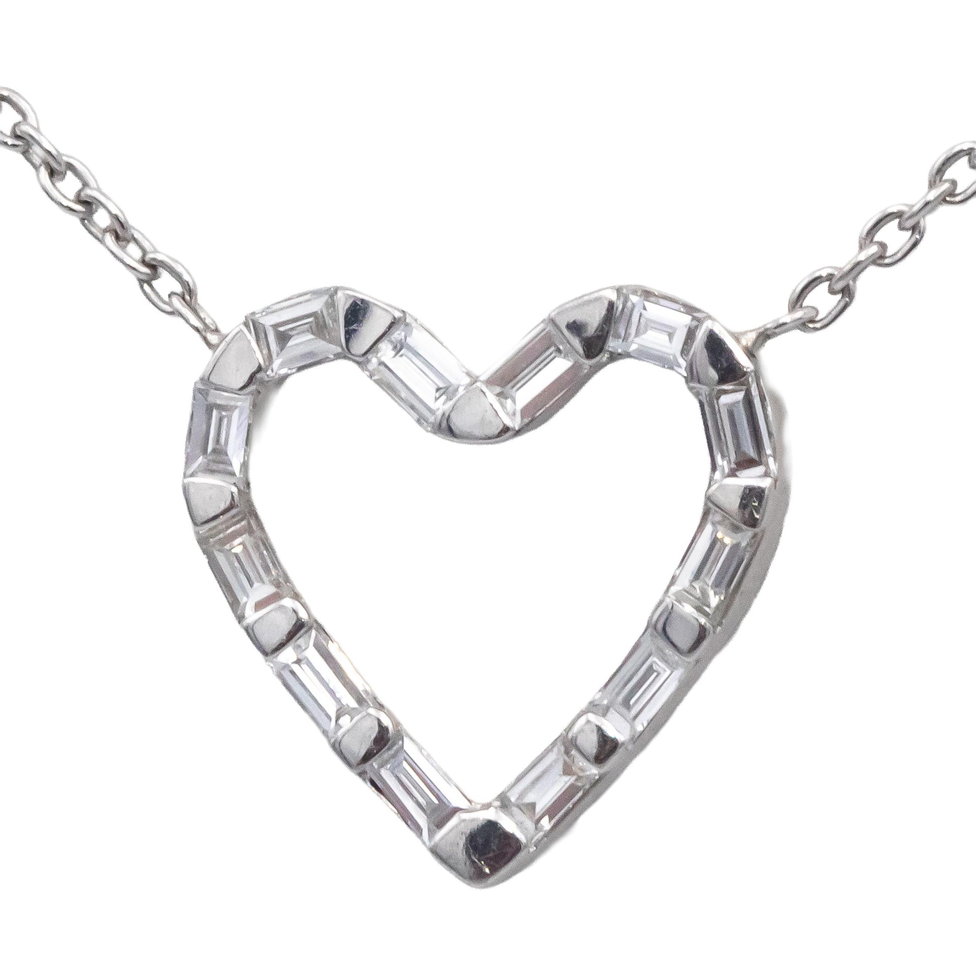 18k White Gold VS Emerald Cut Diamond Bar Set Heart Pendant Necklace 0.20CT