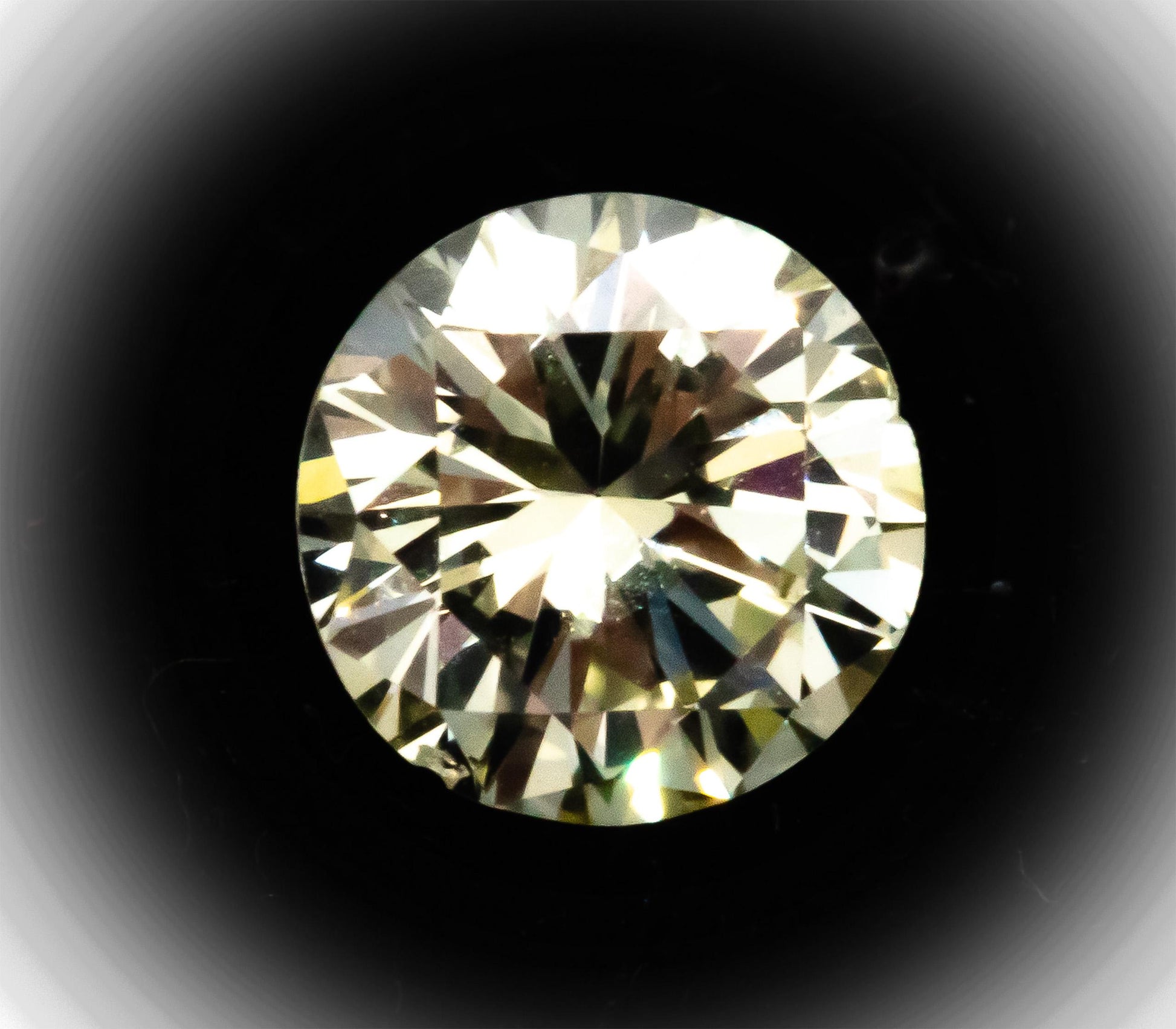 GIA Certified SI1/S-T Round Brilliant Loose Diamond 0.65CT