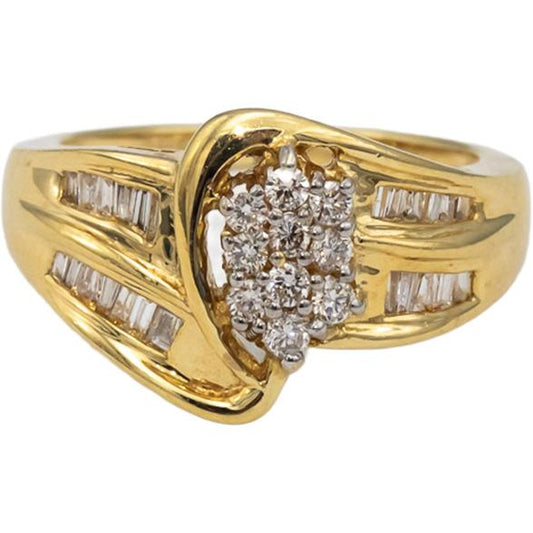 14k Yellow Gold Round and Baguette Cut Diamond Cocktail Ring 0.25CT Size 7.25