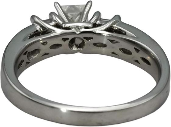 14k White Gold Round and Princess Cut Diamond Engagement Ring 0.75CT Size 7.25