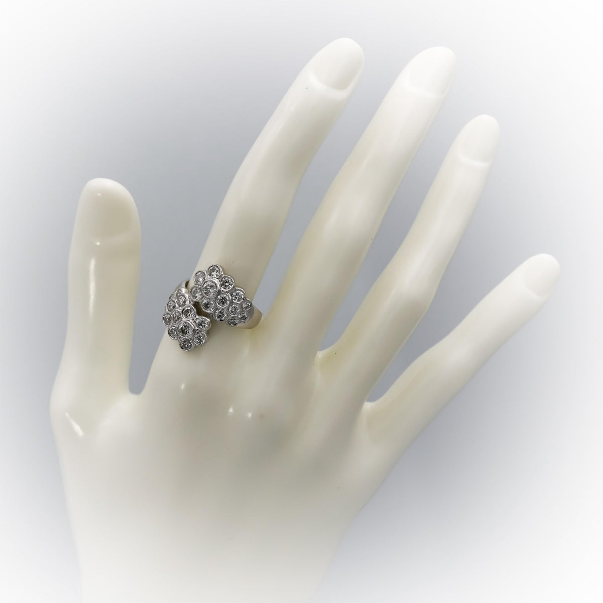 18k White Gold Round Diamond Cluster Bypass Ring 2.30CT Size 7.25