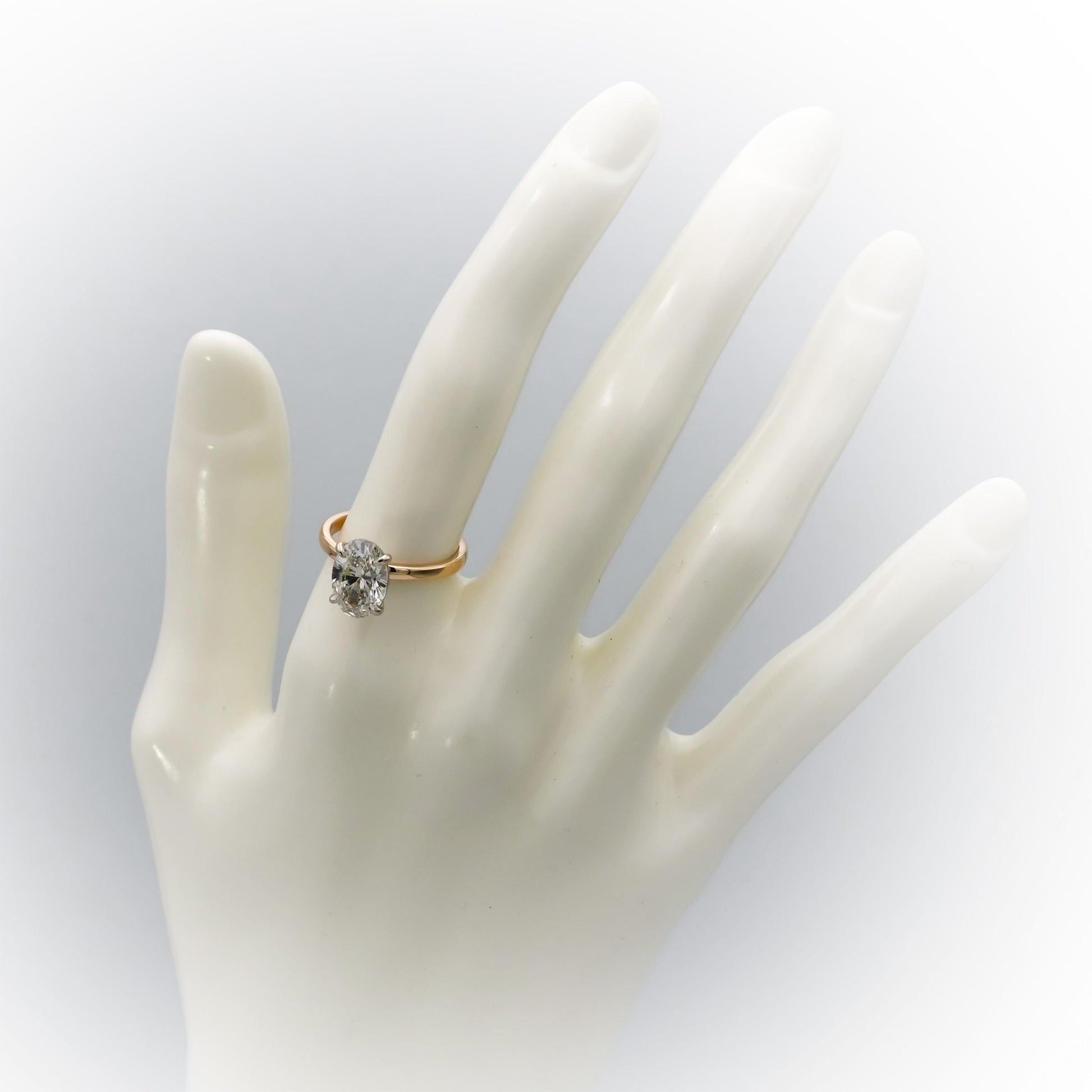 IGI 14k Yellow Gold VS1/G Oval Lab-Grown Diamond Solitaire Ring 2.38CT Size 5.75