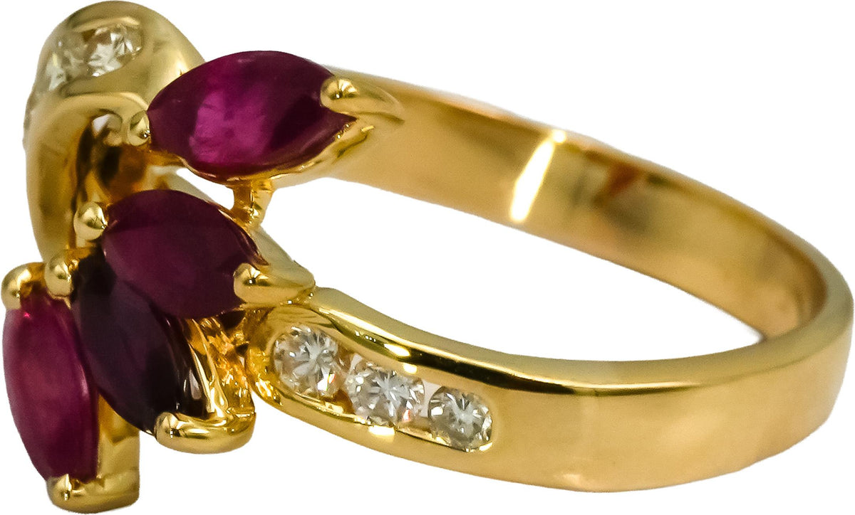 18k Yellow Gold Diamond and Ruby Floral Ring 1.25CT Size 6.75