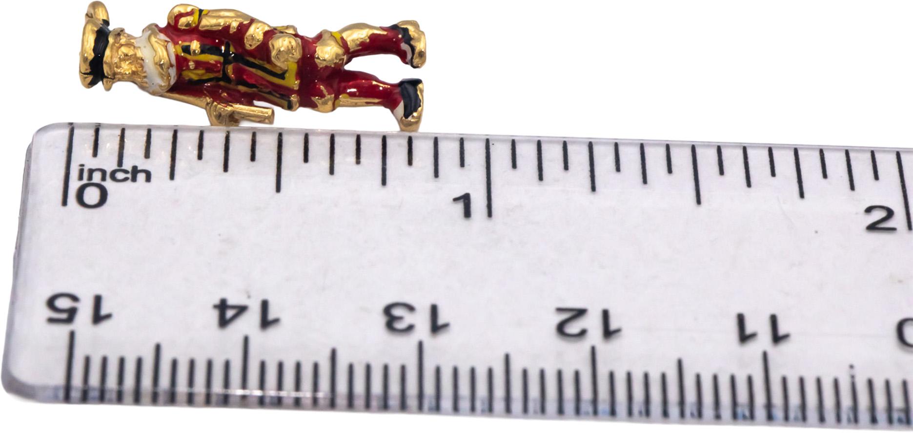 10k Yellow Gold Jewelry Enamel Beefeater Guard Figure Charm