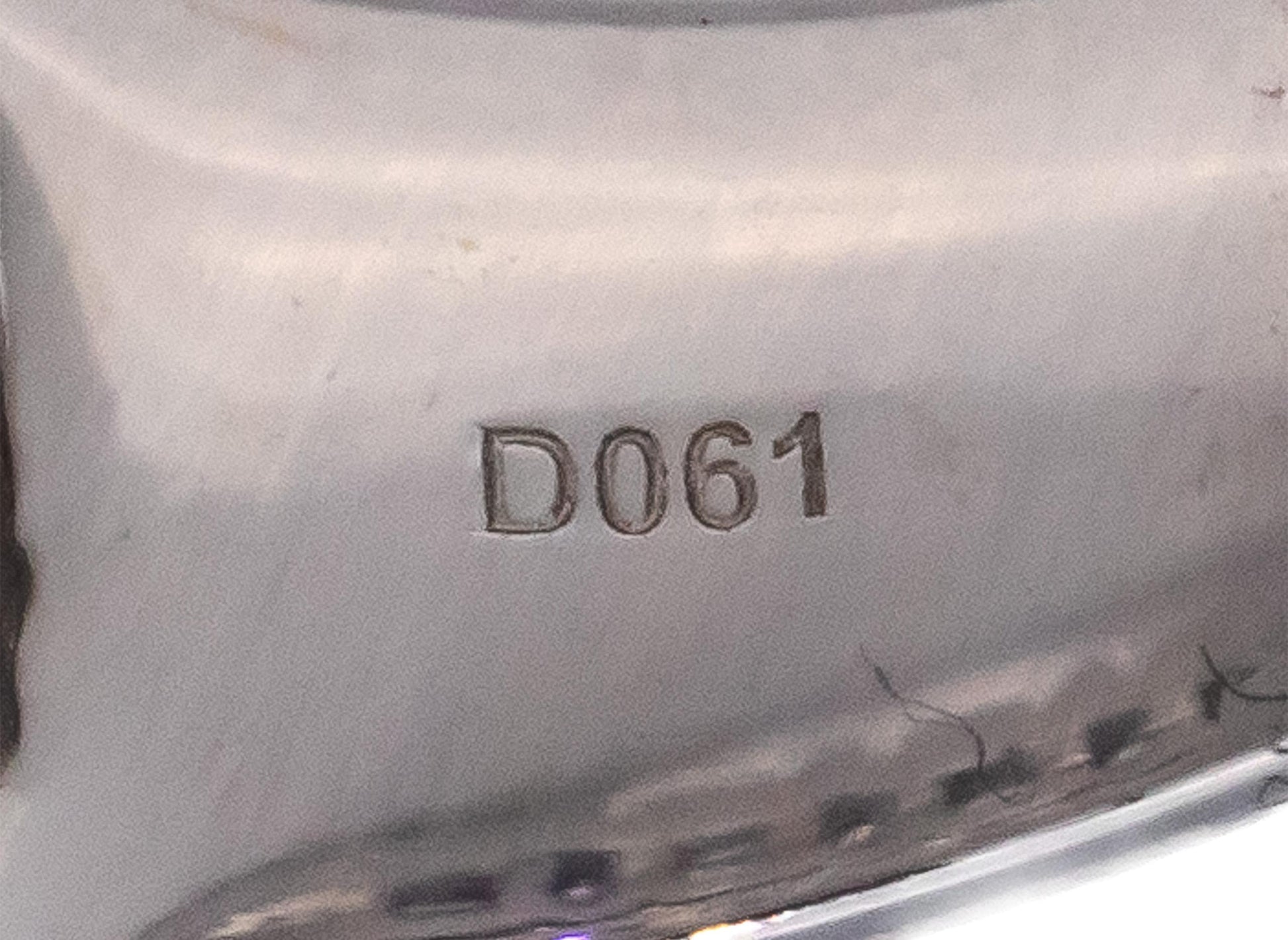 18k White Gold VS Round & Emerald Cut Diamond Wide Band Ring 0.61CT Size 6.75