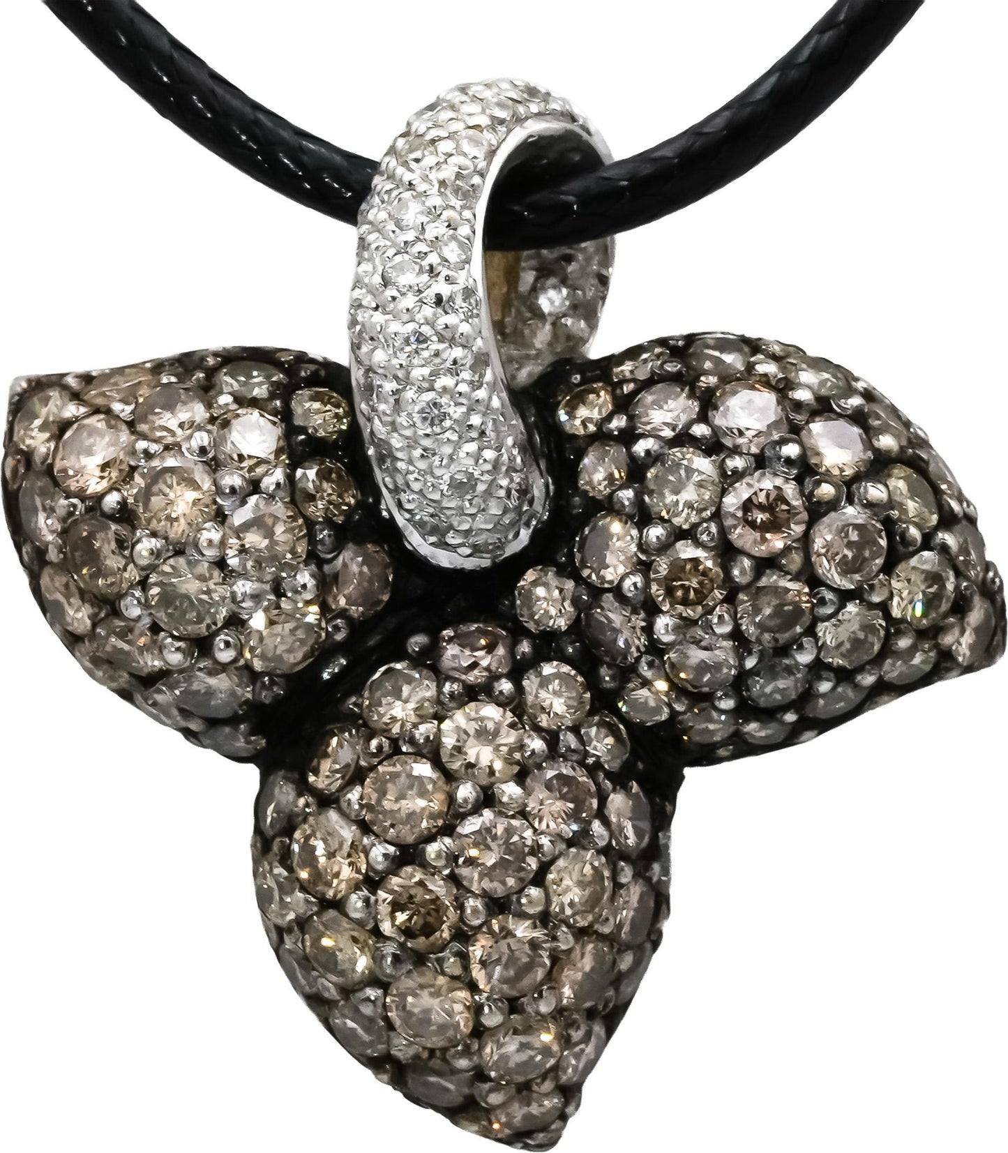 18k White Gold Round Diamond Cluster Floral Pendant Necklace 1.50CT