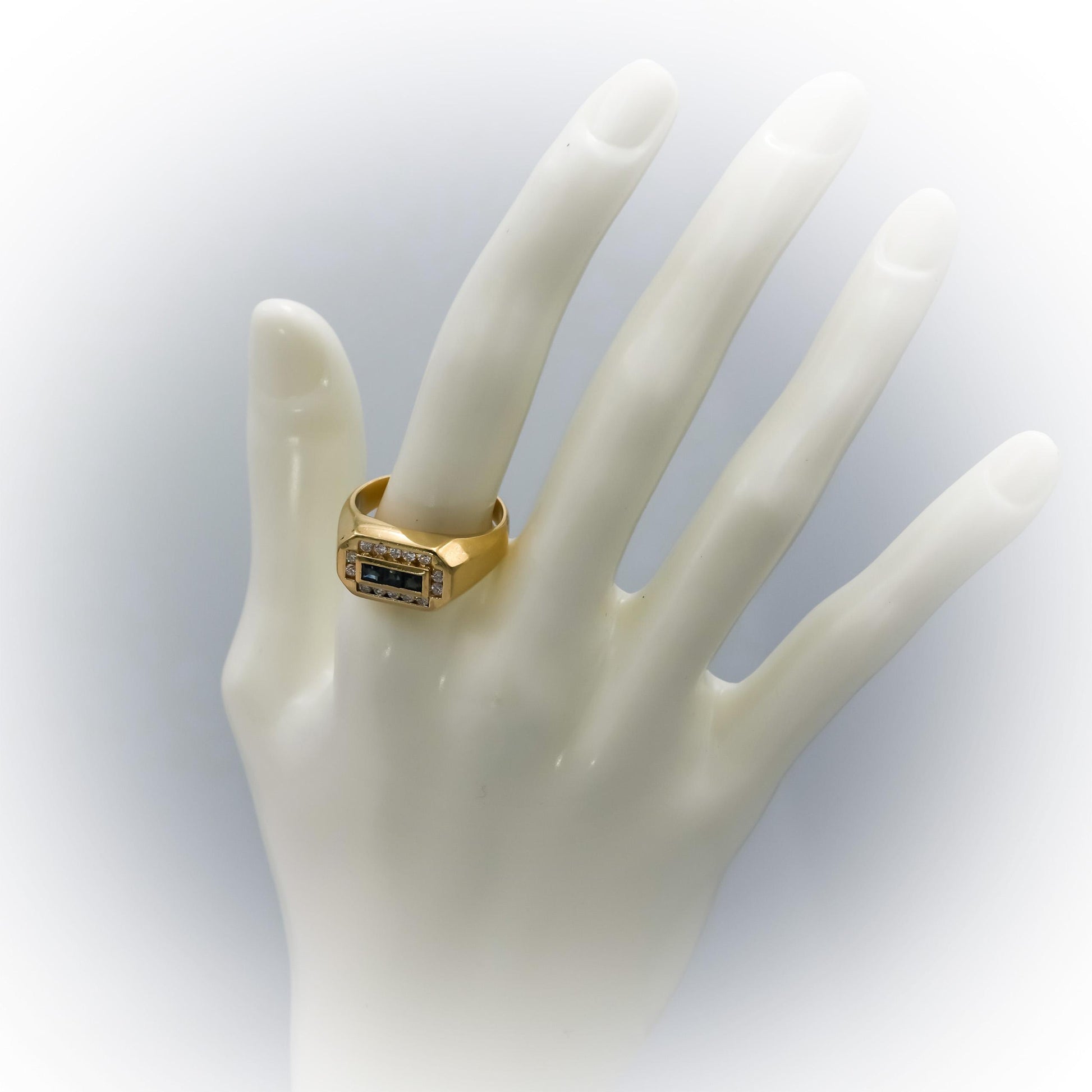 14k Yellow Gold VS Diamond and Sapphire Men's Band Ring 0.70CT Size 9.5