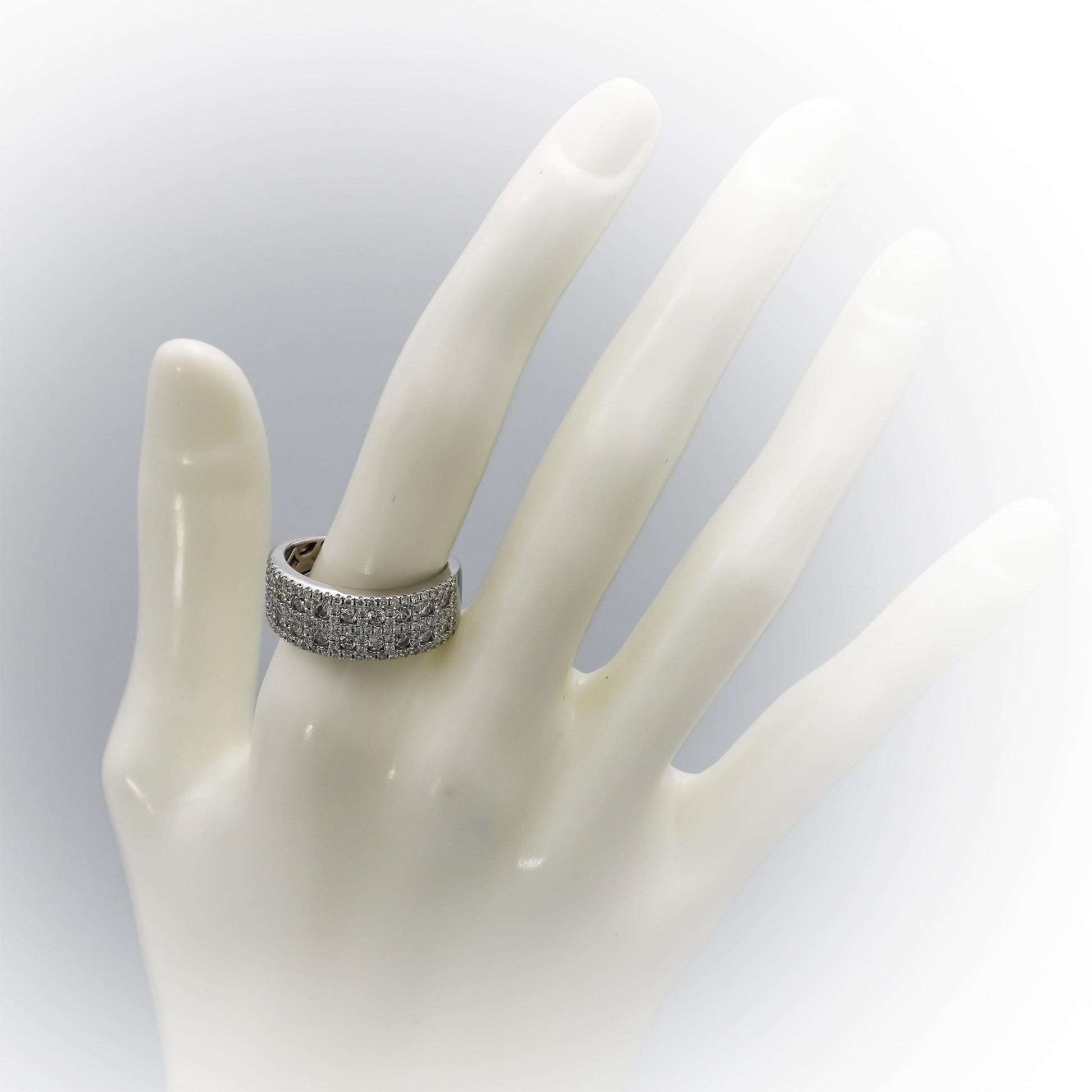 14k White Gold Round Diamond Cluster Band Ring 1.0CT Size 8