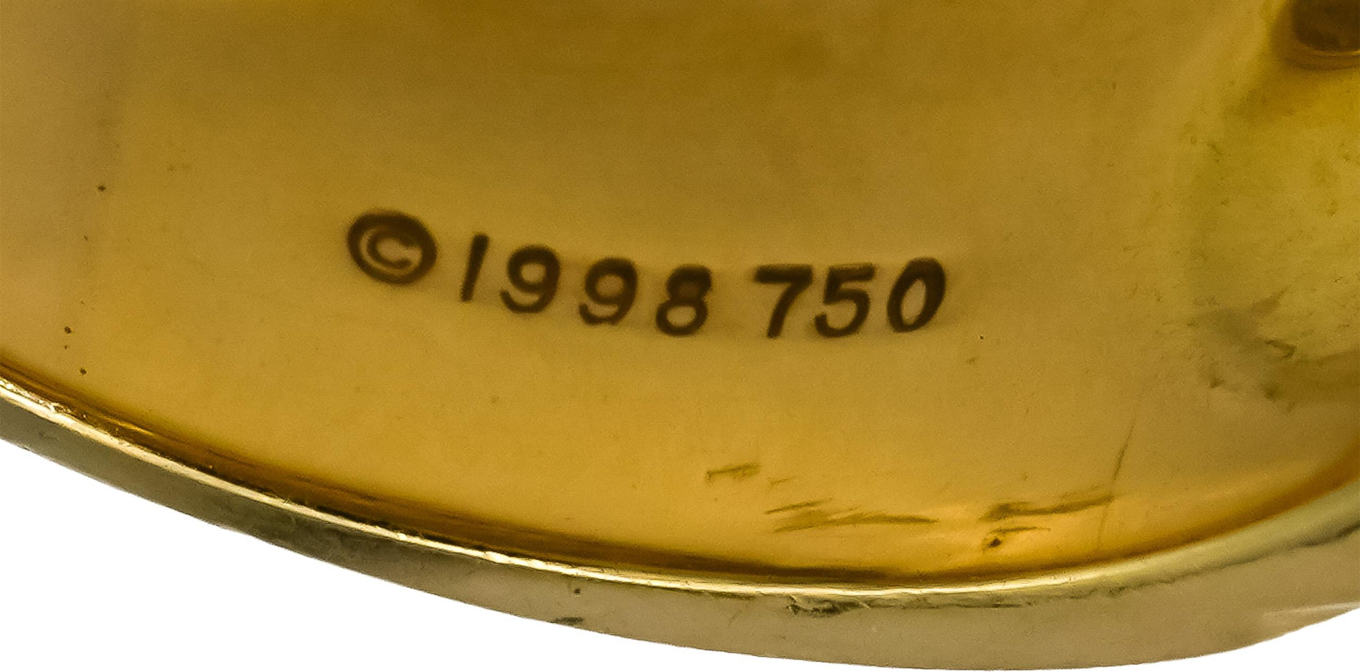 1998 TIFFANY & CO. 18k Yellow Gold Textured Fluted Dome Band Ring Size 5