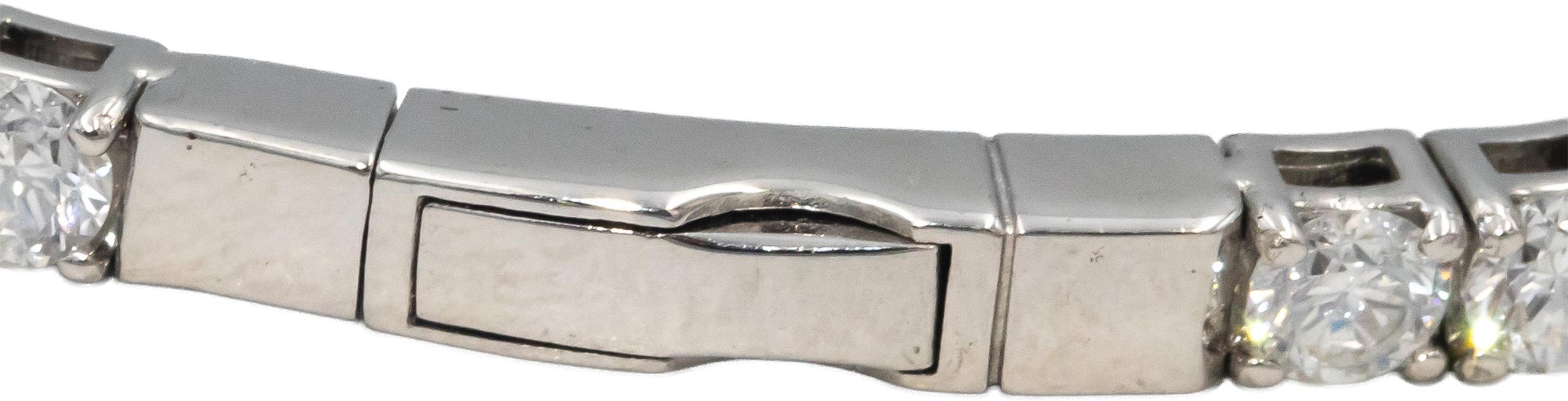 Round Diamond 18k White Gold Flexible Bangle Bracelet 7.90CT