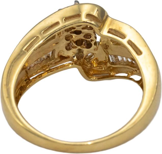 14k Yellow Gold Round and Baguette Cut Diamond Cocktail Ring 0.25CT Size 7.25