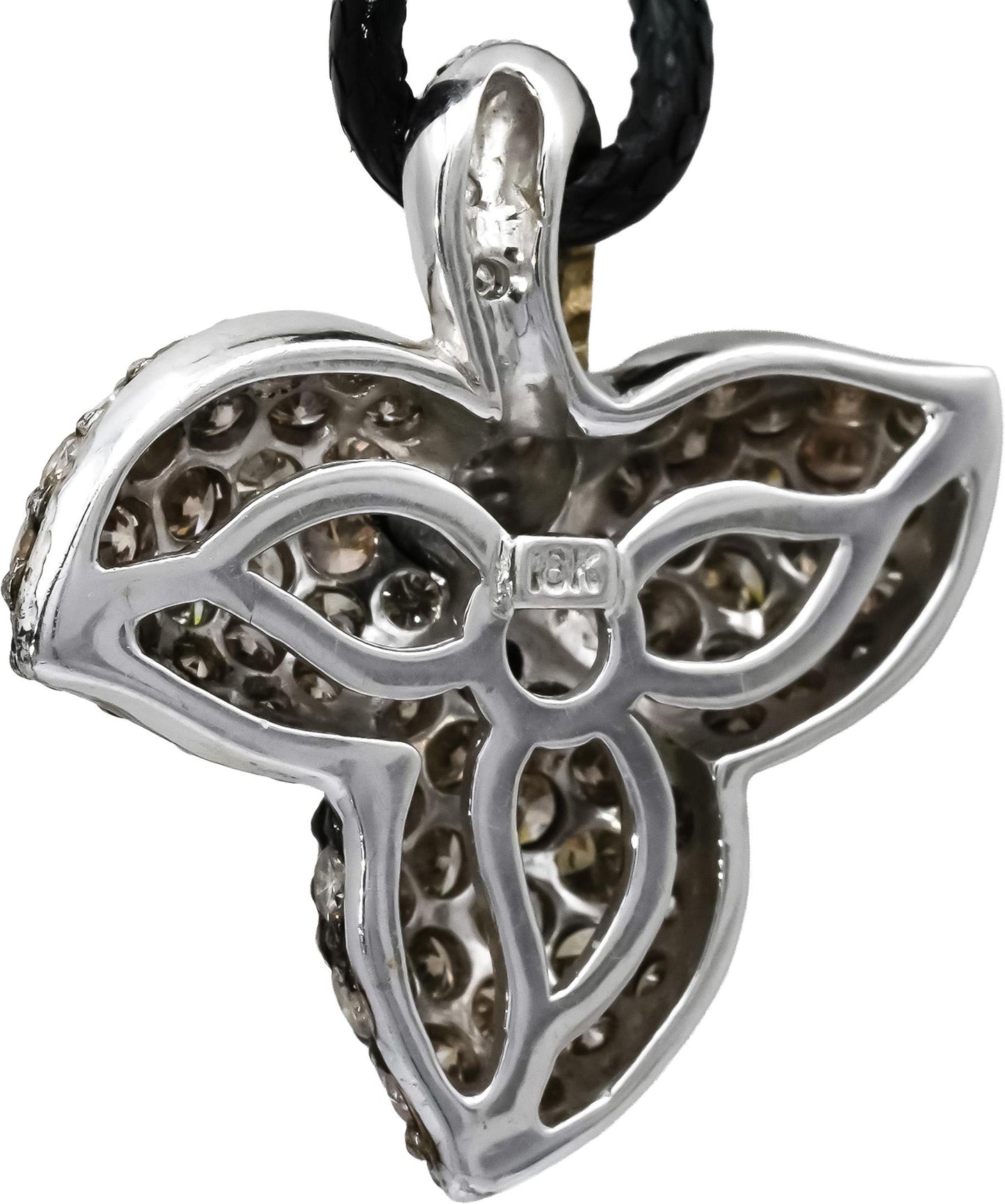 18k White Gold Round Diamond Cluster Floral Pendant Necklace 1.50CT