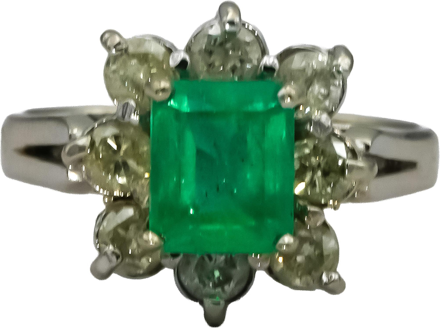 14k White Gold Diamond and Emerald Cocktail Ring 2.0CT Size 6