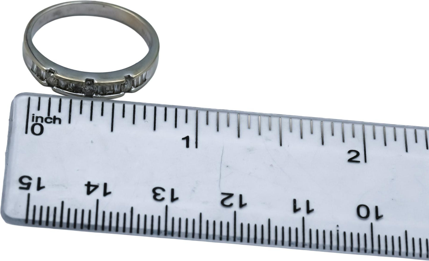 14k White Gold Baguette and Round Diamond Band Ring 0.25CT Size 8.25