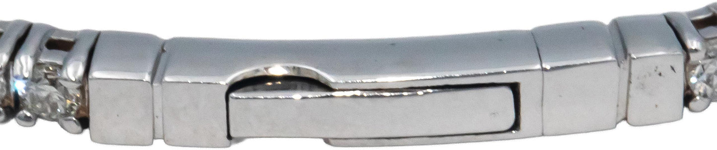 18k White Gold Round Diamond Flexible Bangle Bracelet 2.16CT