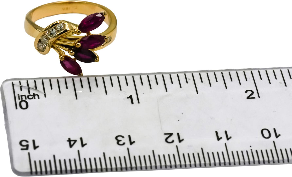 18k Yellow Gold Diamond and Ruby Floral Ring 1.25CT Size 6.75