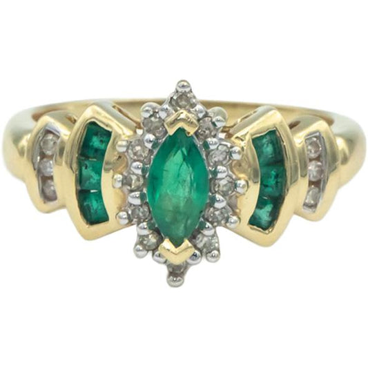 Vintage 14k Yellow Gold 0.40CT Diamond and Emerald Ring Size 7