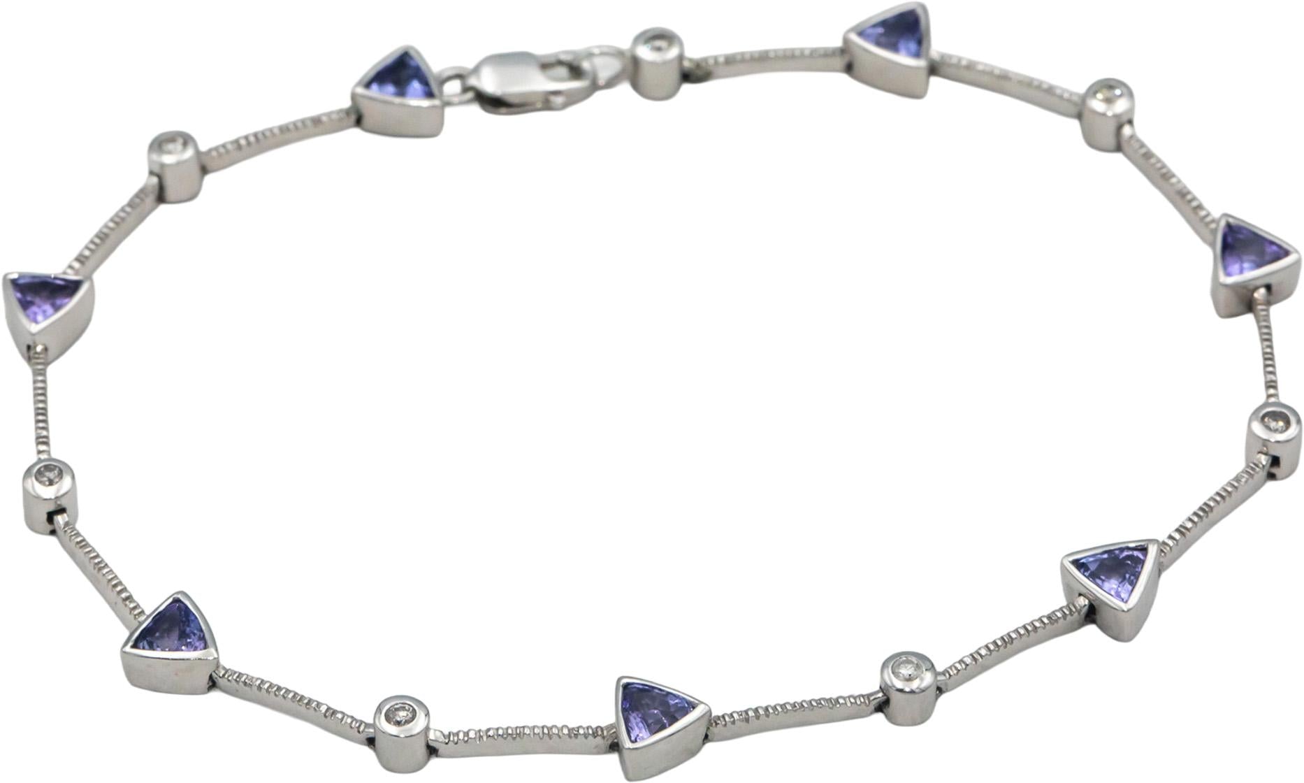 14k White Gold 2.12CT Round Cut Diamond Trillion Cut Tanzanite Bracelet