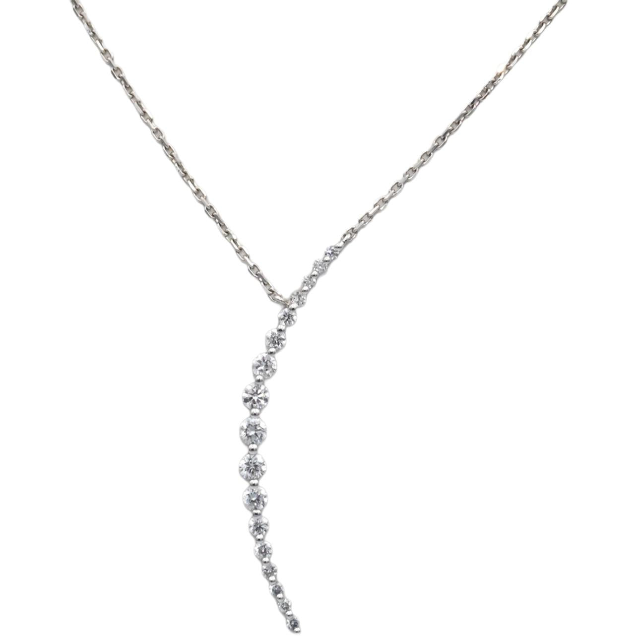 18k White Gold 0.25CT Round Cut Diamond Half Moon Crescent Pendant Necklace