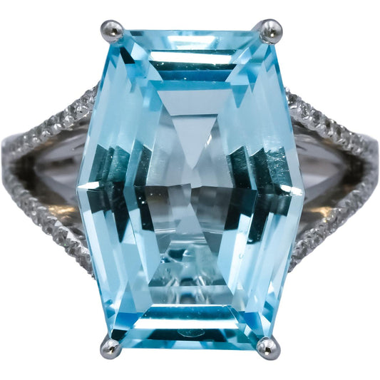 14k White Gold Blue Topaz and VS Diamond Cocktail Ring 8.25CTW Size 8.75