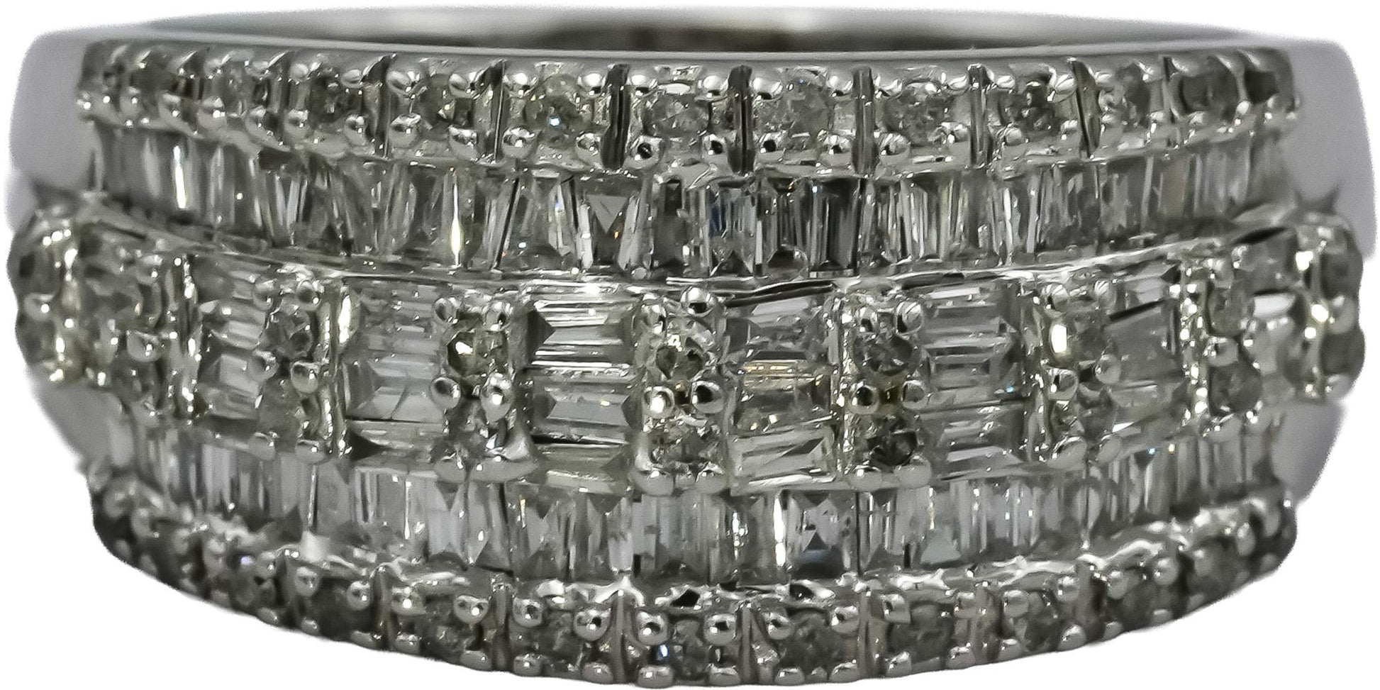10k White Gold Round and Baguette Cut Diamond Cluster Band Ring 1.0CT Size 8.5