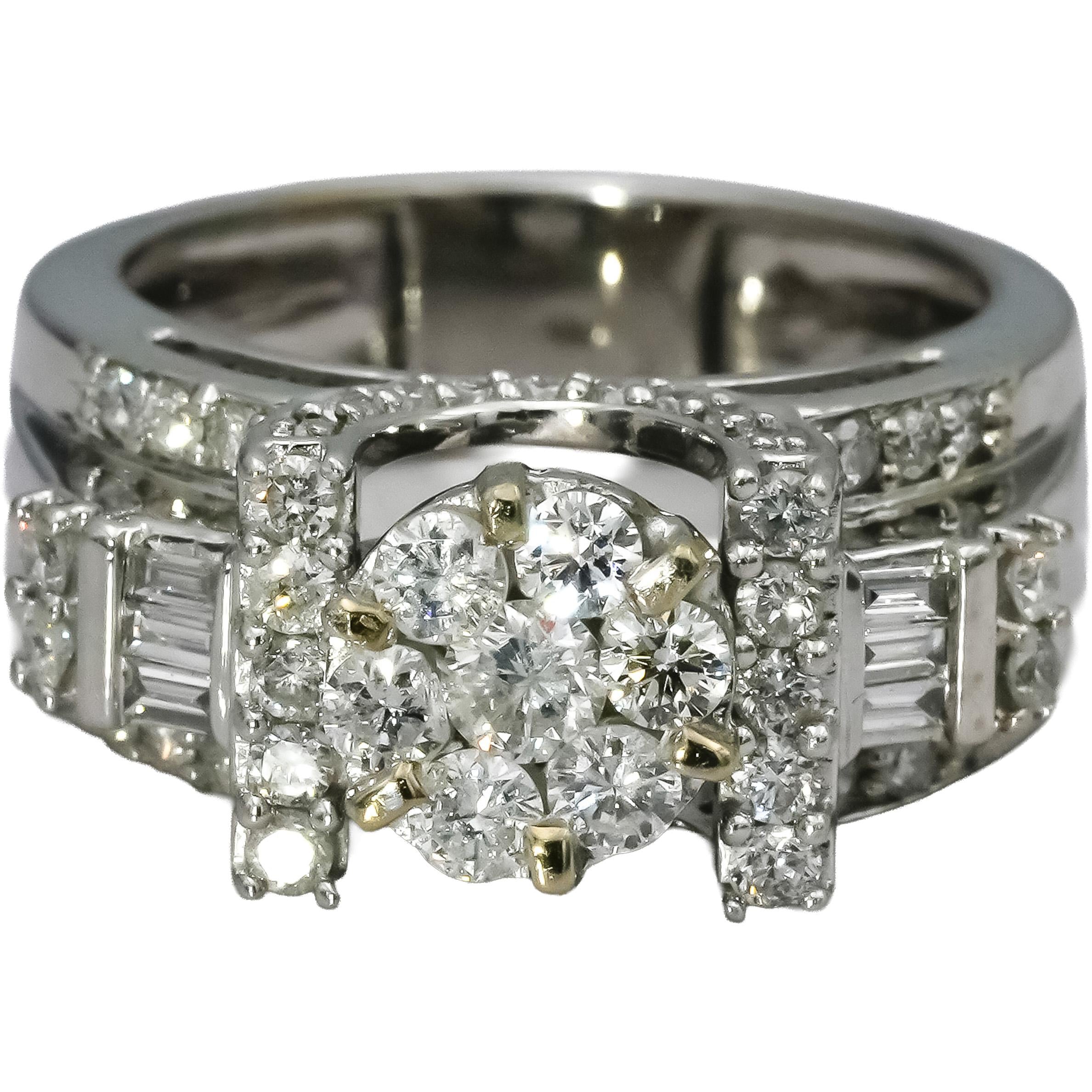10k White Gold Round and Baguette Cut Diamond Cocktail Ring 1.0CT Size 7