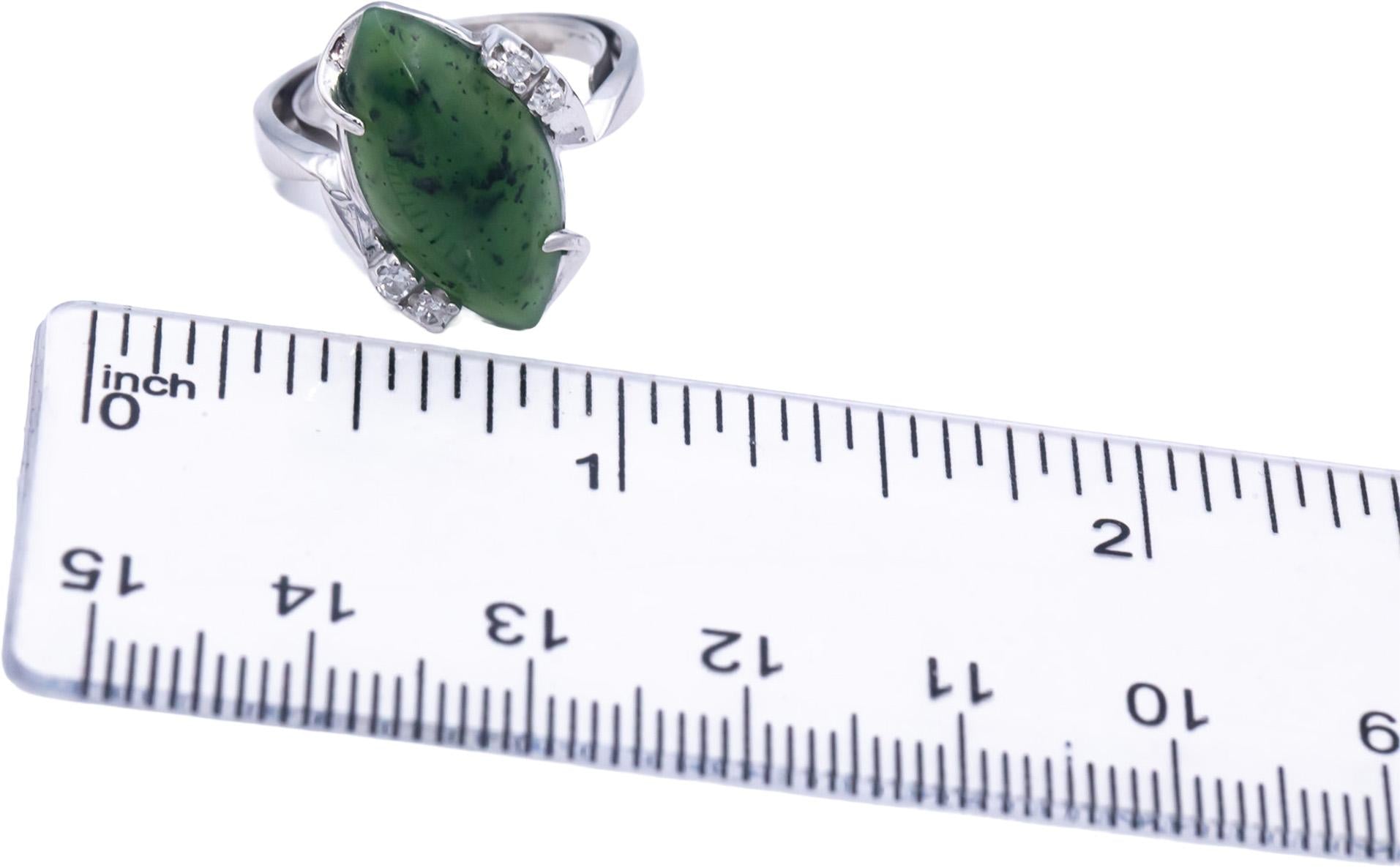 Antique 10k White Gold 0.12CT Diamond and Jade Cocktail Ring Size 6.5