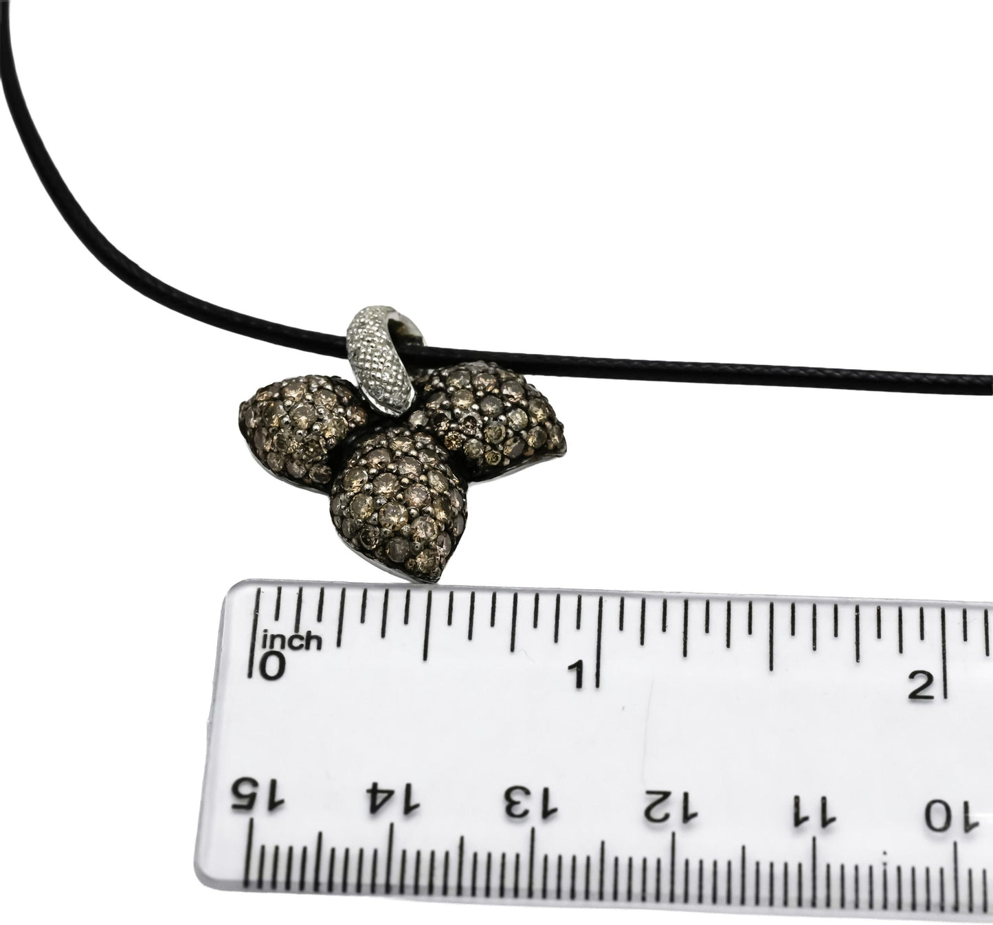 18k White Gold Round Diamond Cluster Floral Pendant Necklace 1.50CT