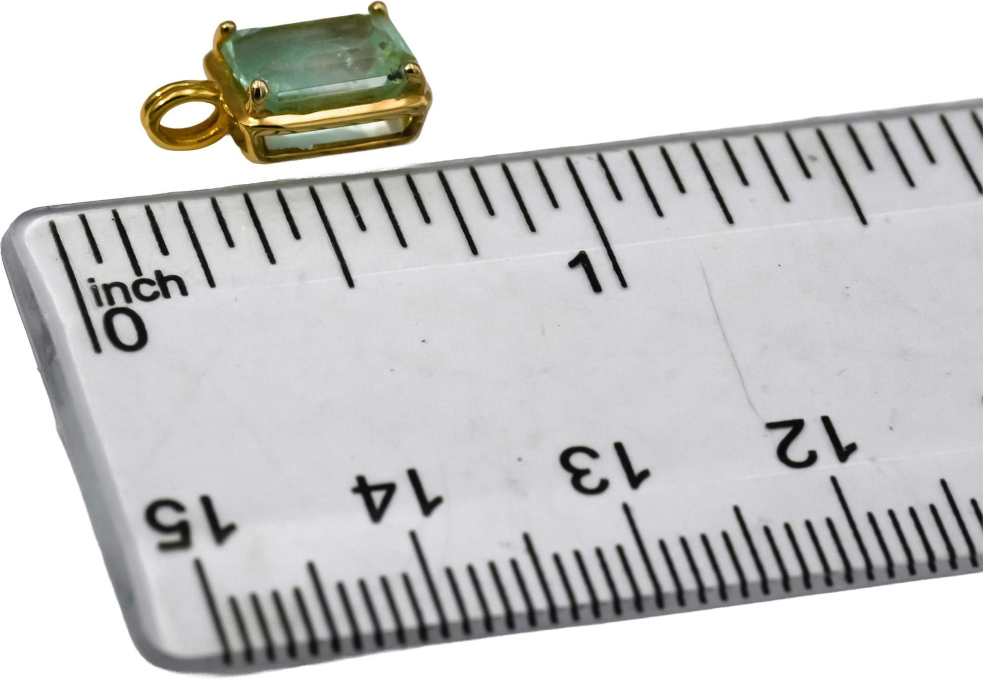 14k Yellow Gold Emerald Solitaire Pendant 1.50CT