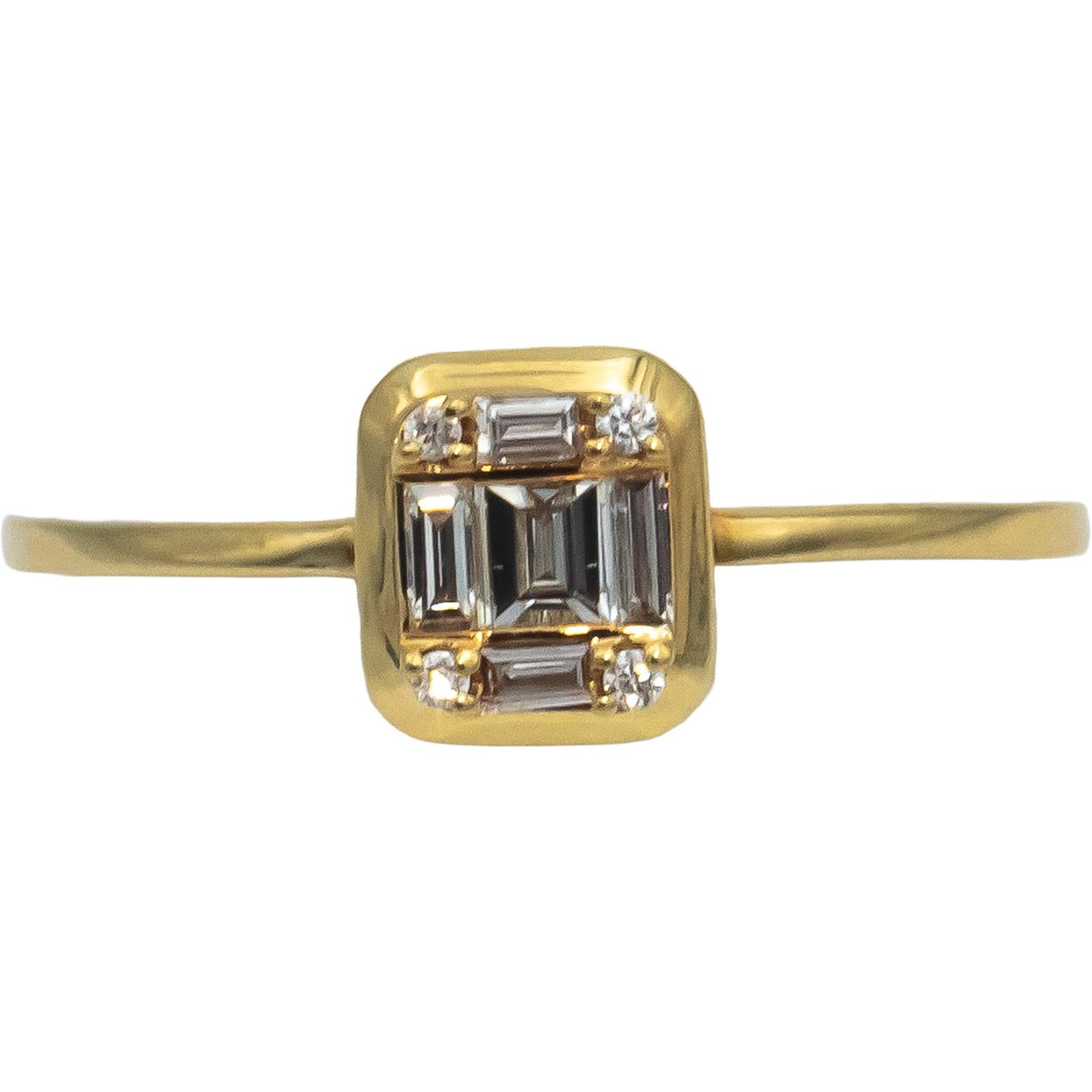 18k Yellow Gold VS Round & Emerald Cut Diamond Ring 0.18CT Size 7.25