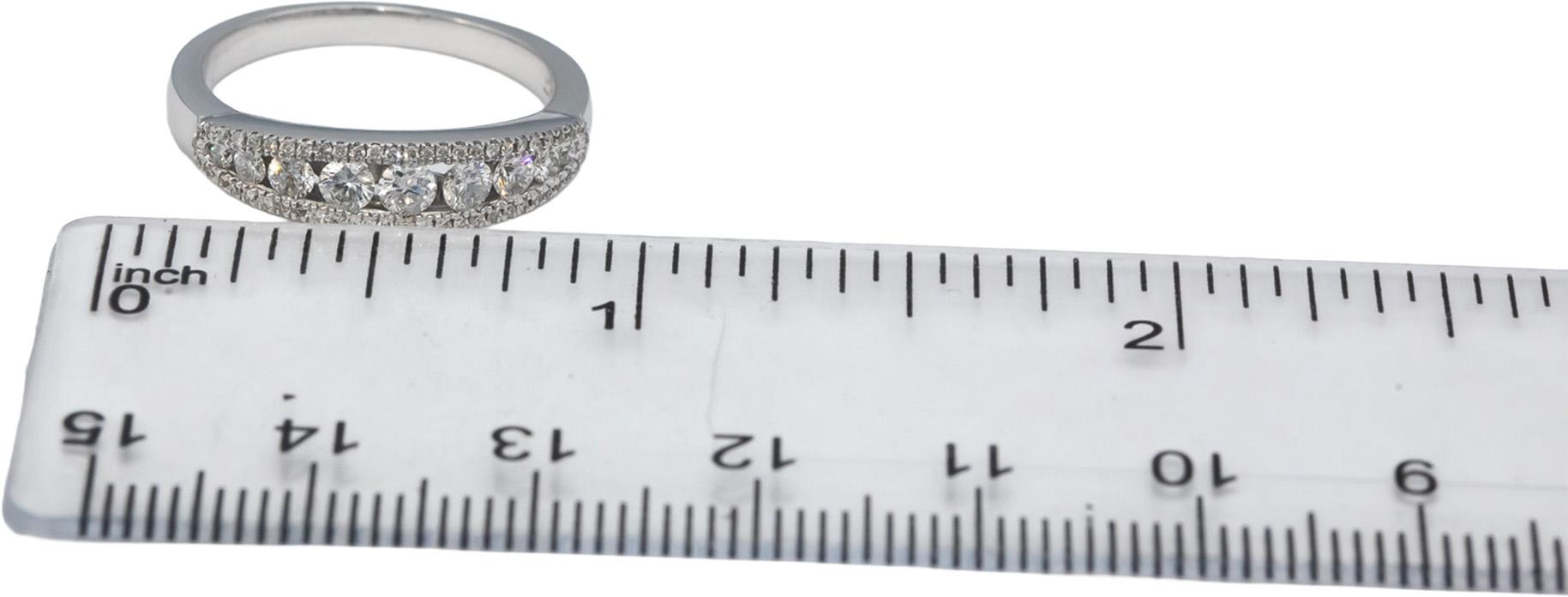 18k White Gold VS Round Diamond Band Ring 0.55CT Size 6.75