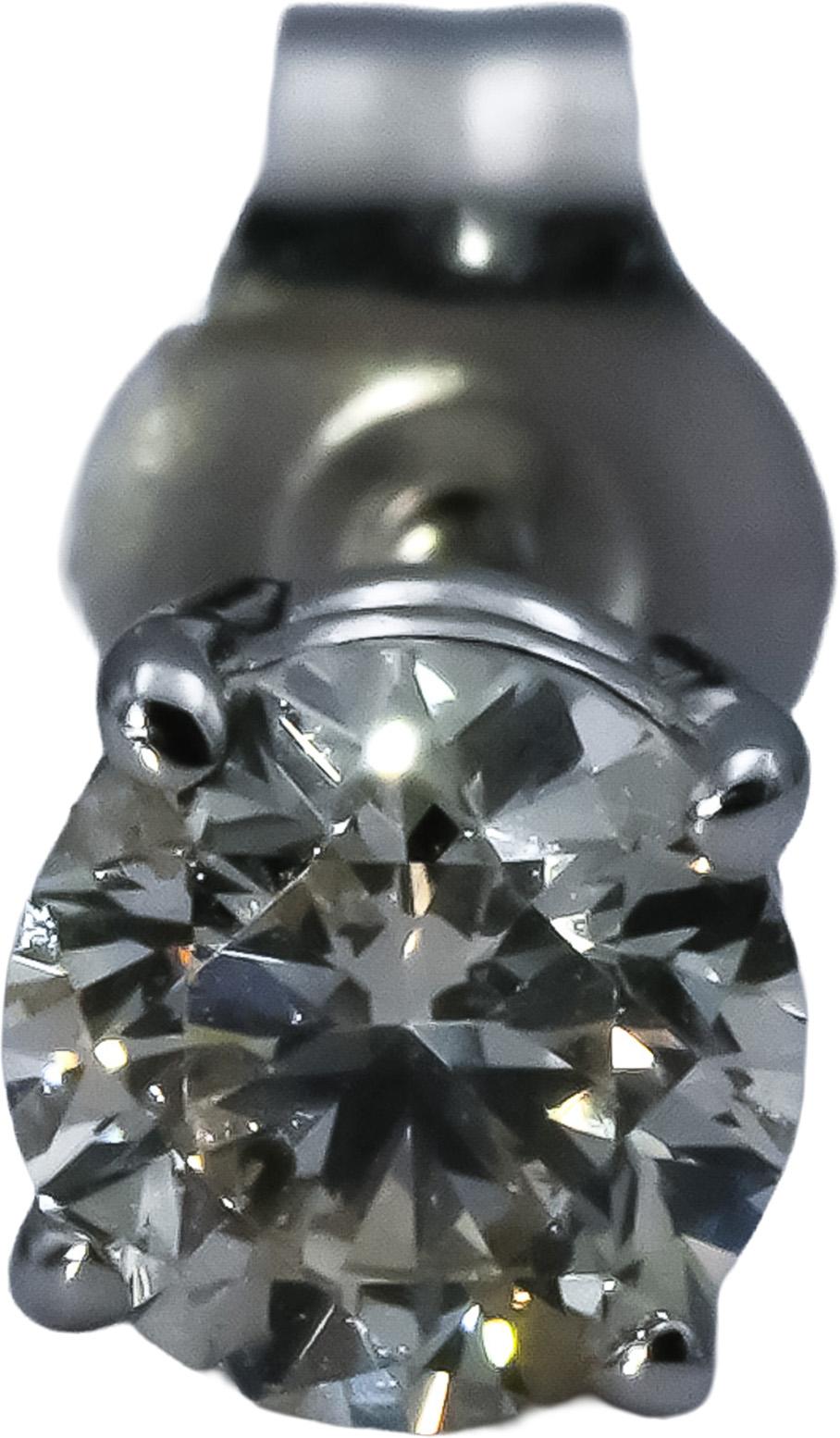 14k White Gold Round Diamond Stud Earrings 0.61CT